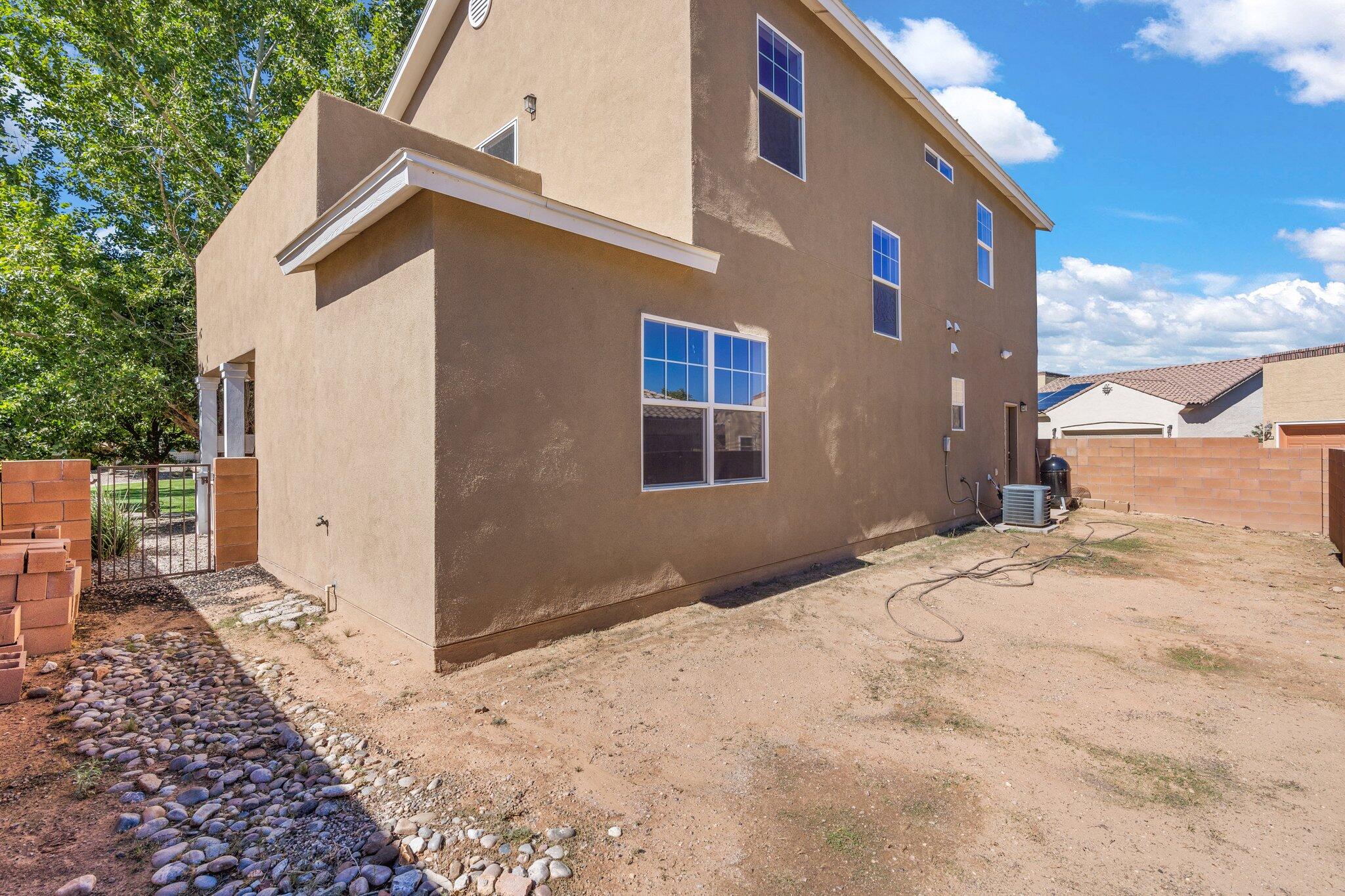 5727 Strand Loop SE