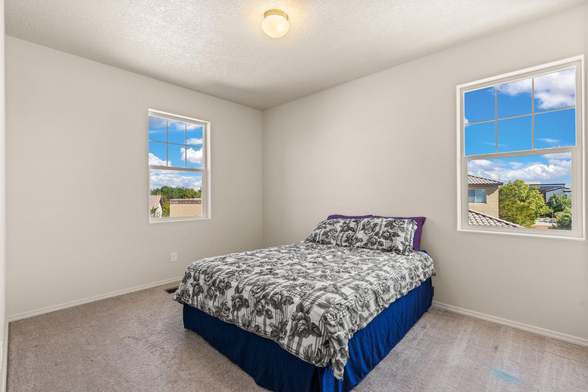 5727 Strand Loop SE