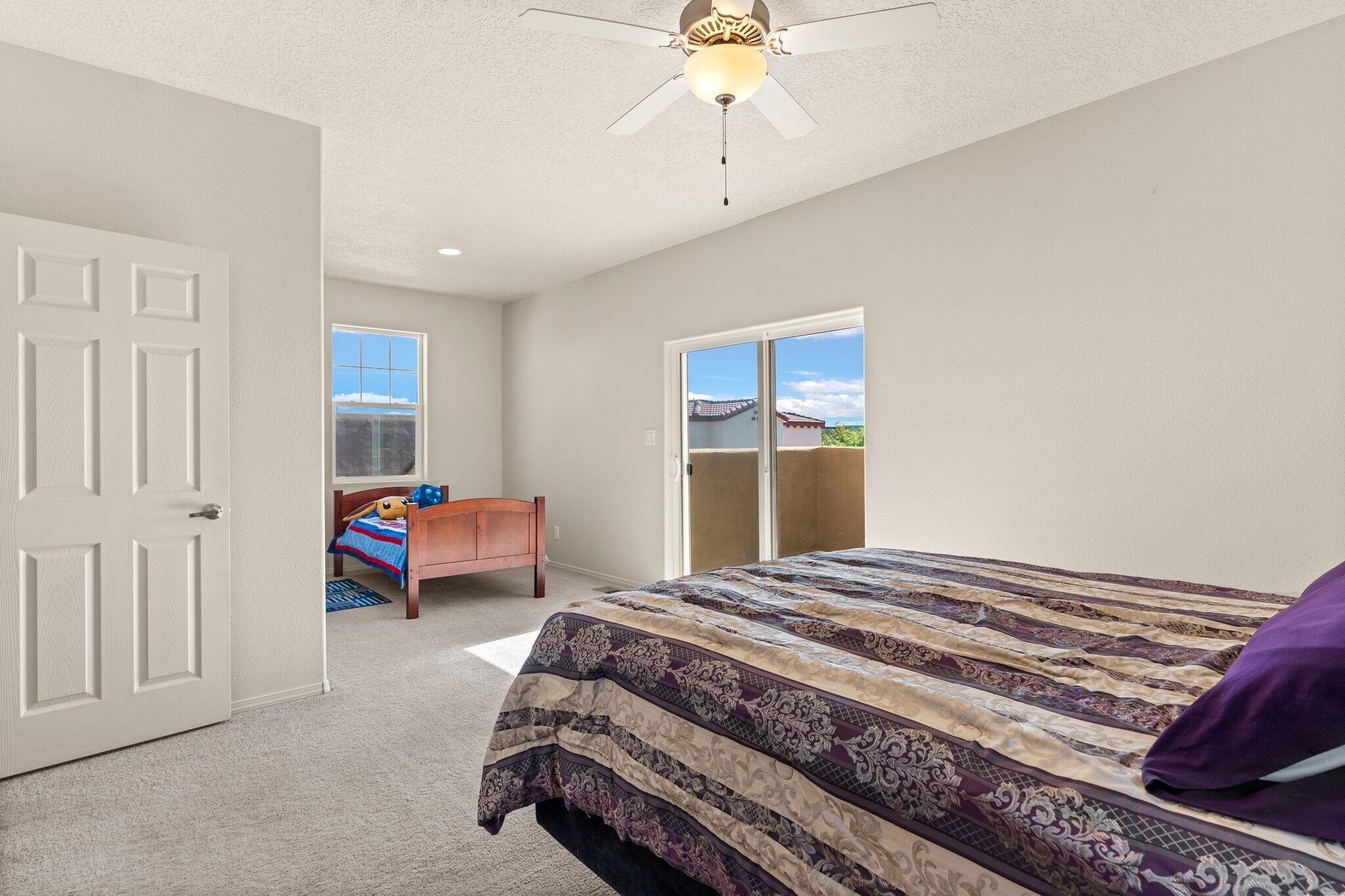 5727 Strand Loop SE