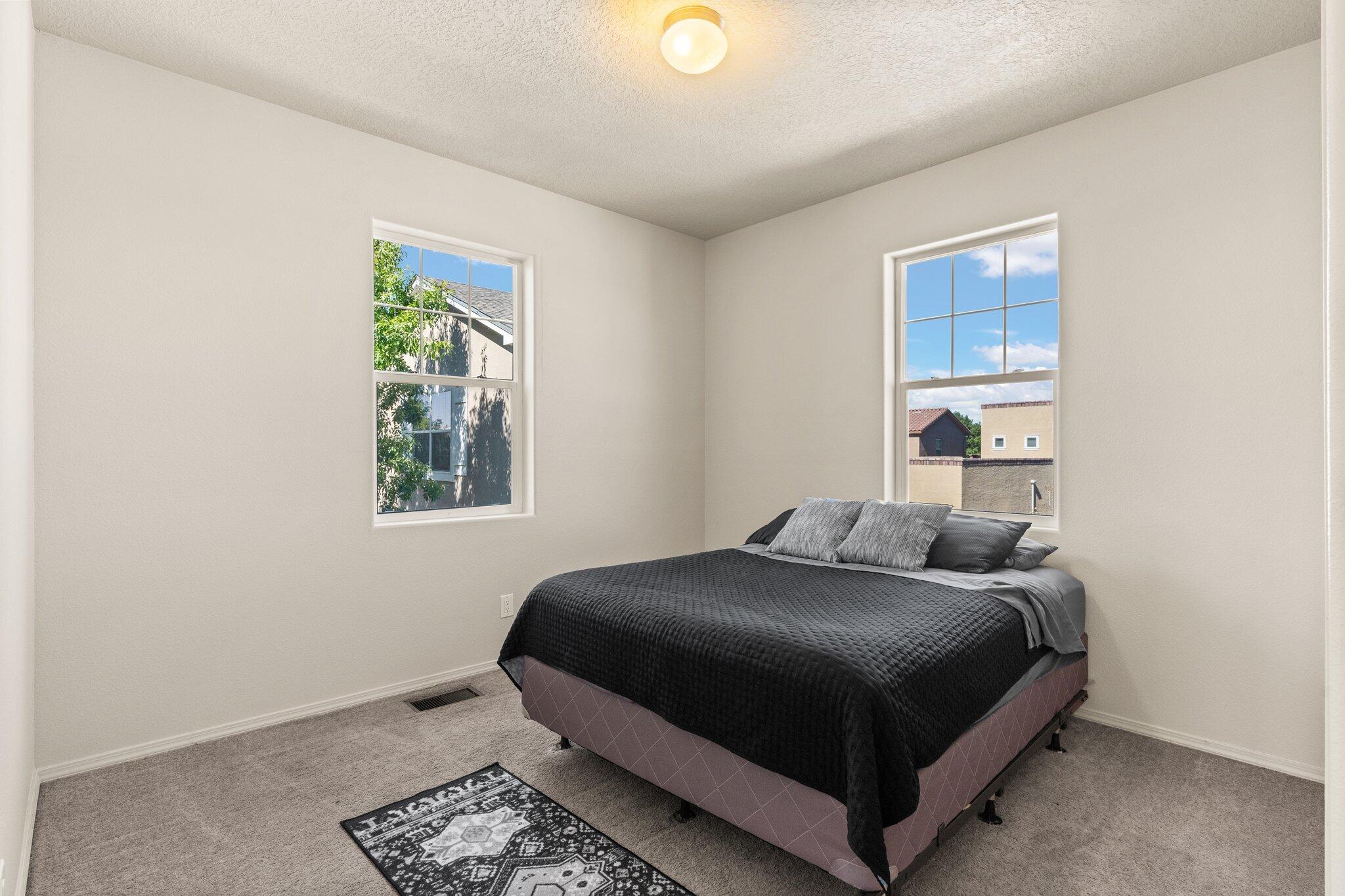 5727 Strand Loop SE