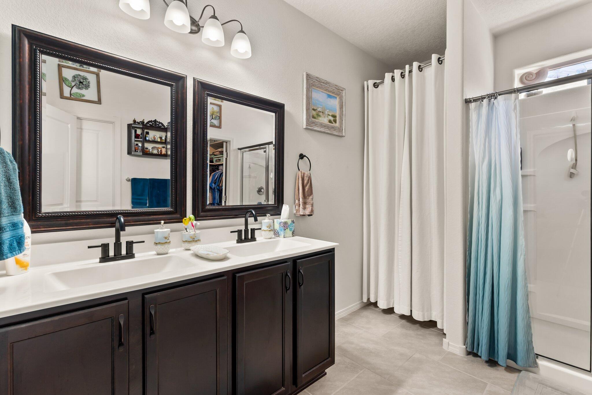 2148 Solitaire Street NE