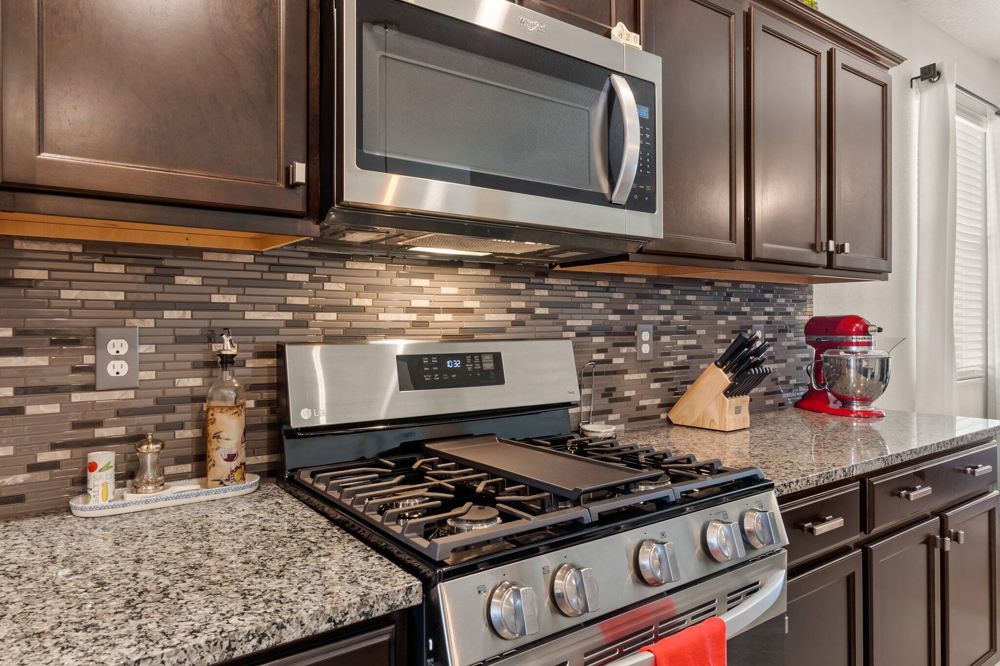 2148 Solitaire Street NE