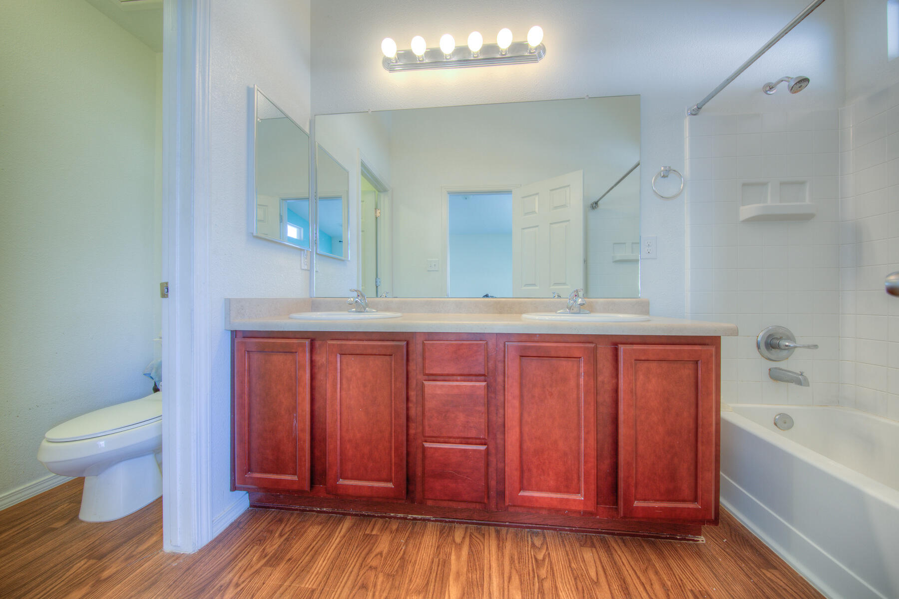 2833 Baco Noir Drive SW