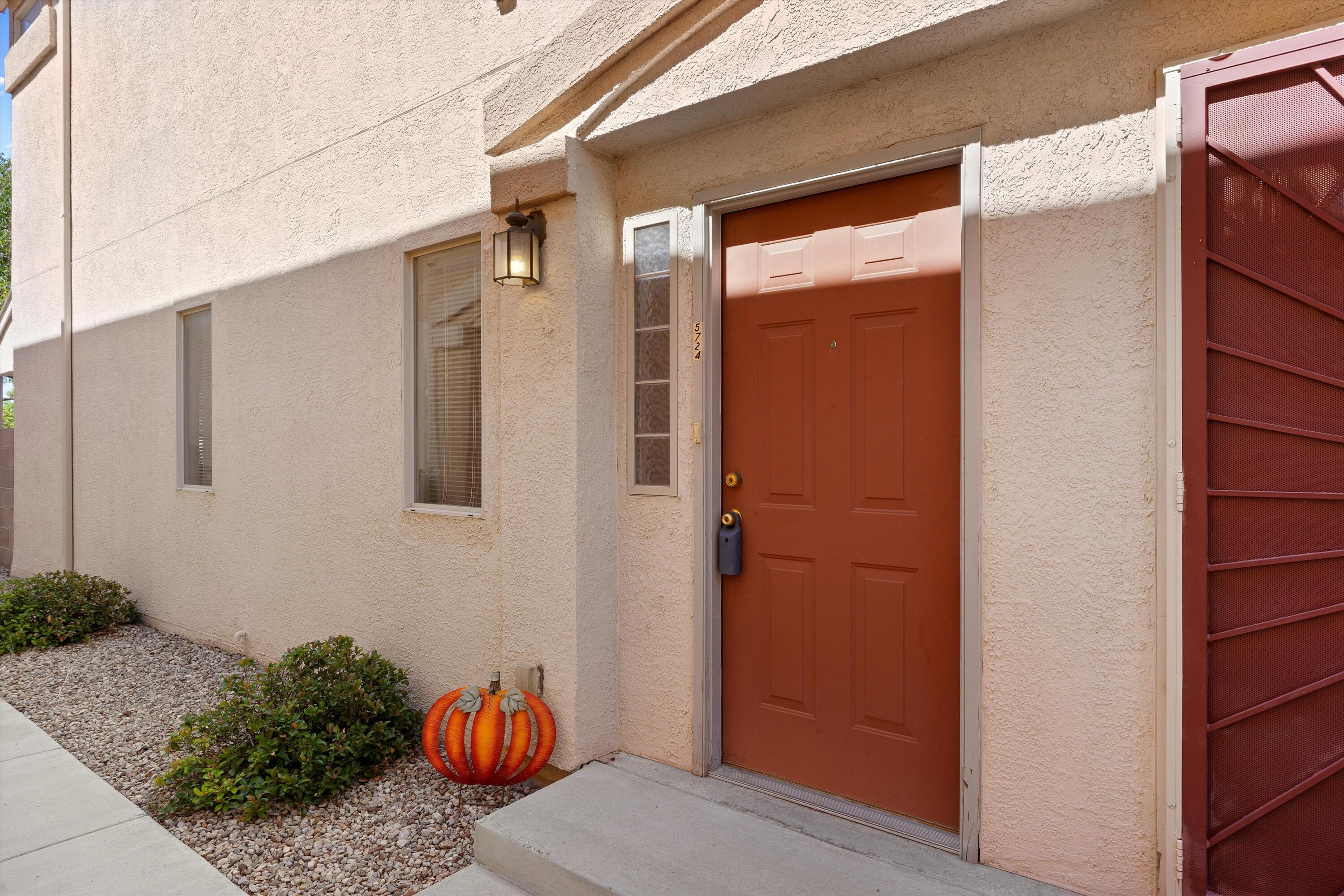 5724 Valle Alegre Road 3