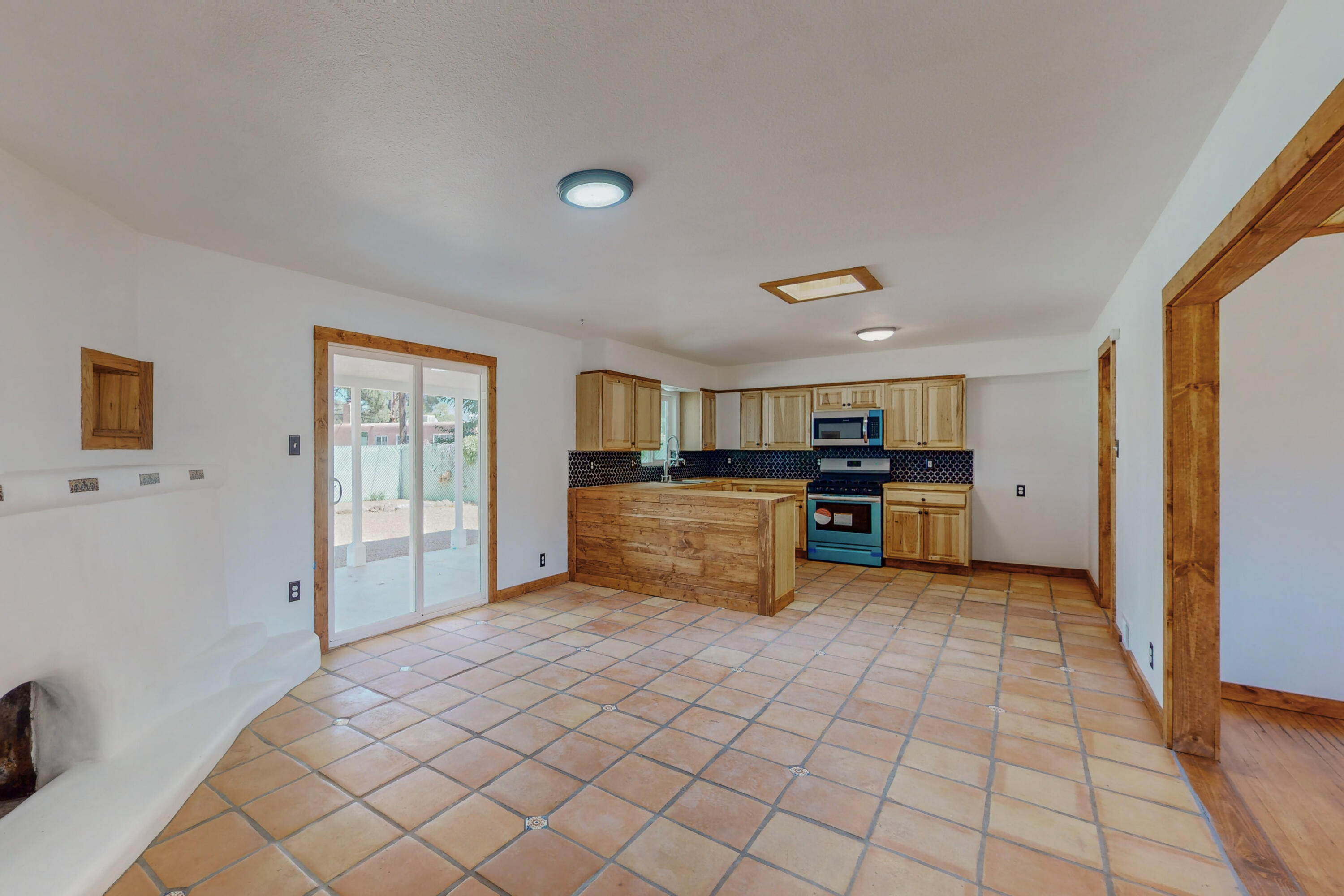9801 Toltec Road NE