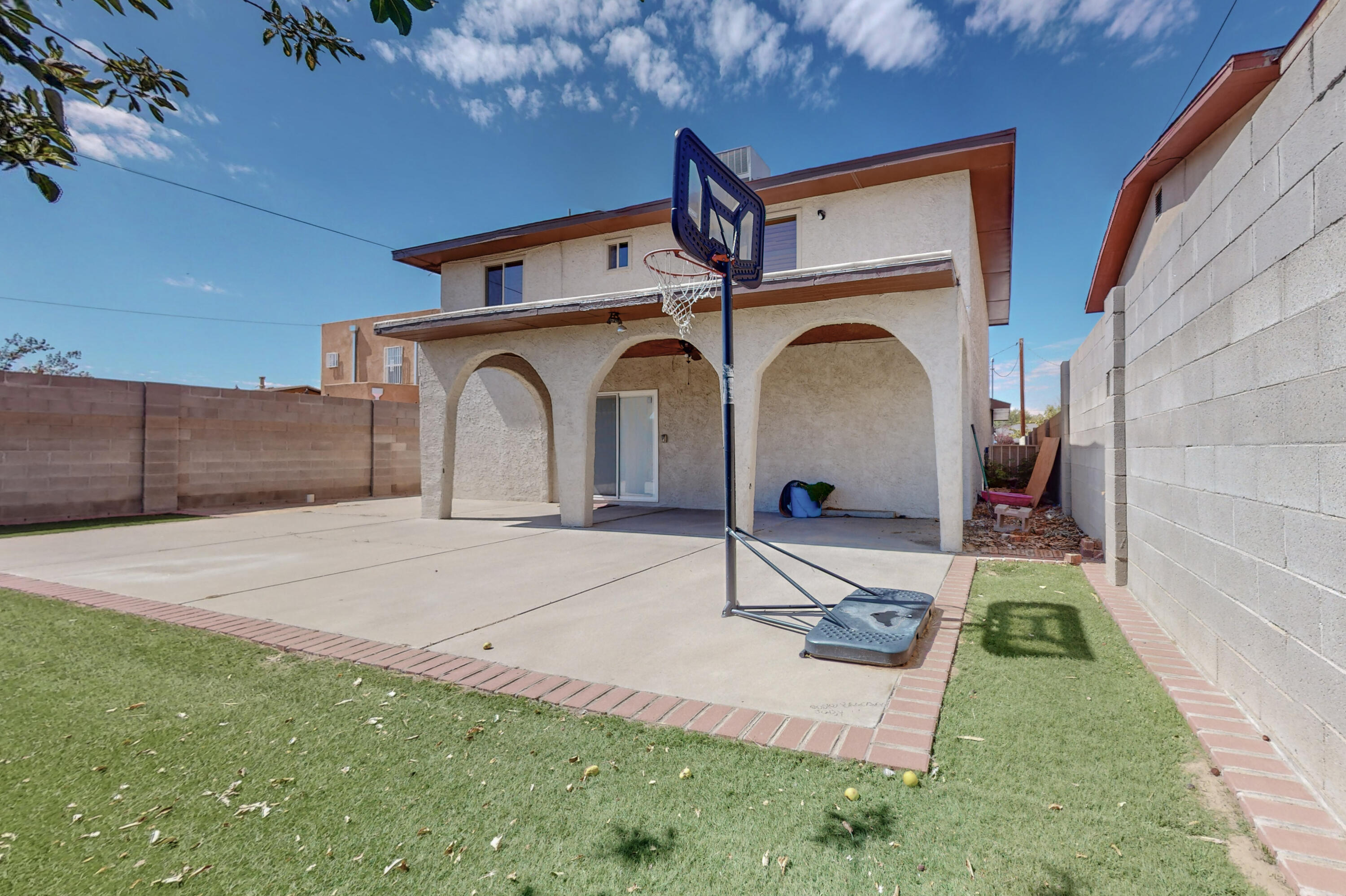 3008 Corona Drive NW