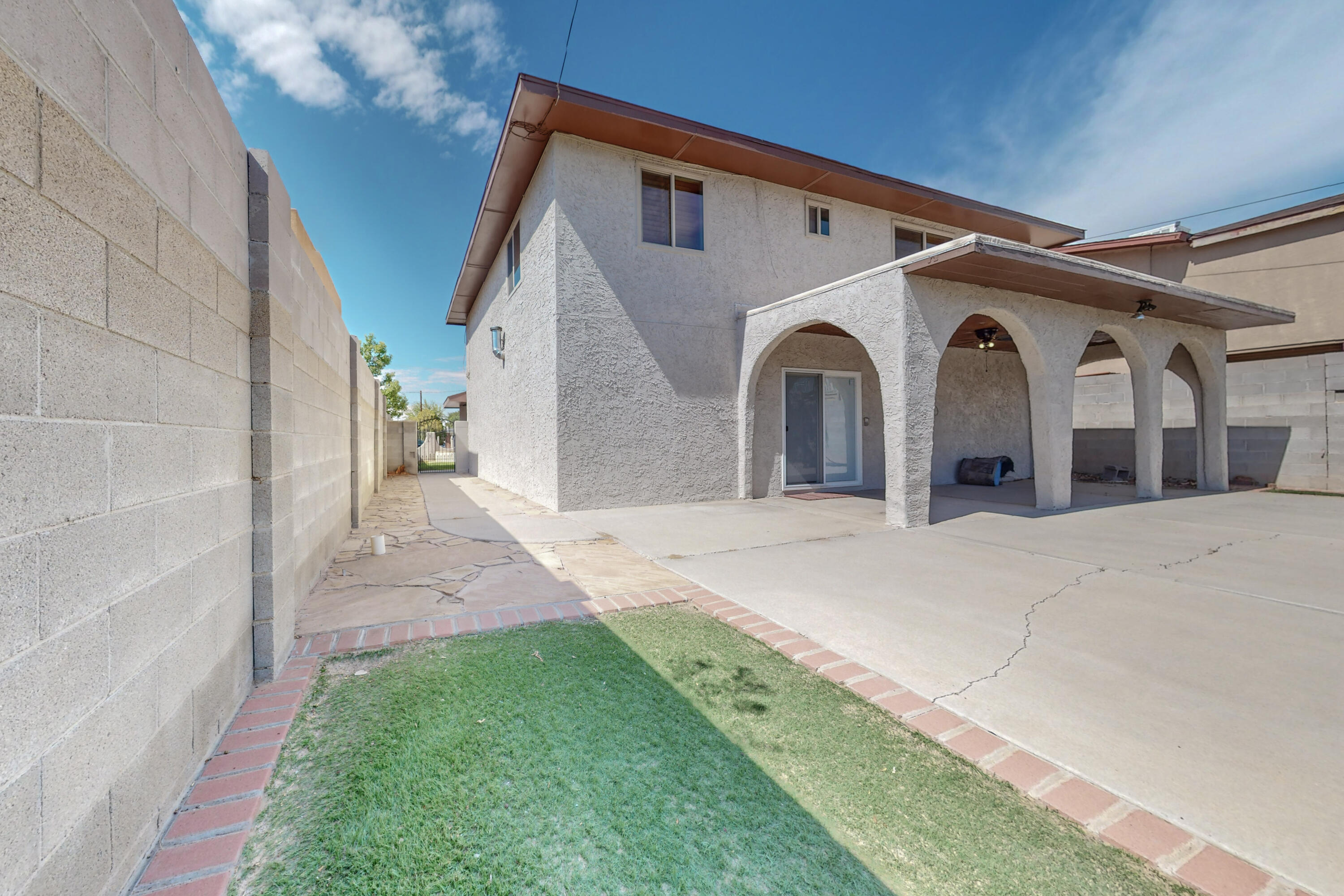 3008 Corona Drive NW