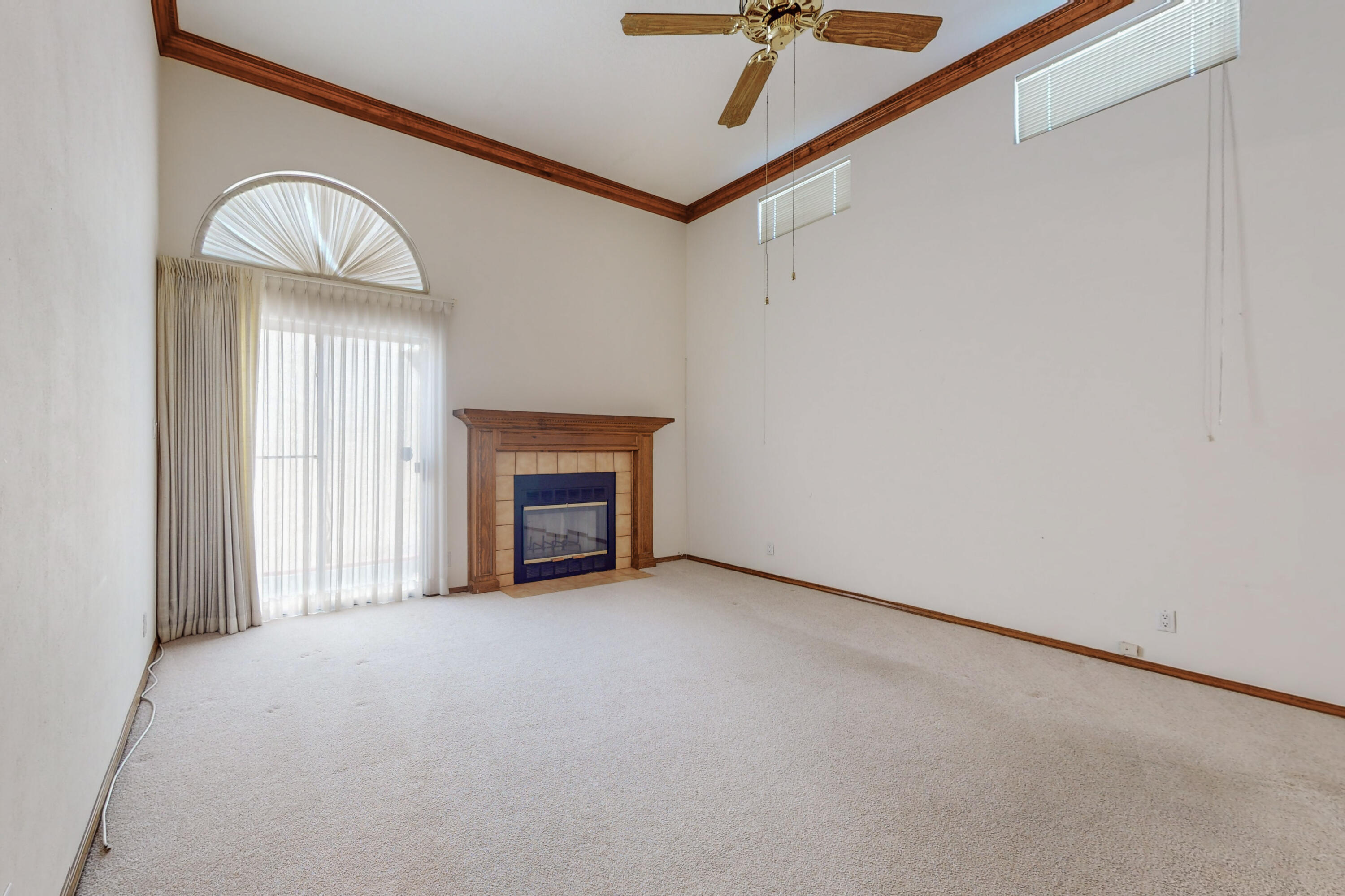 10513 Camino Del Oso NE