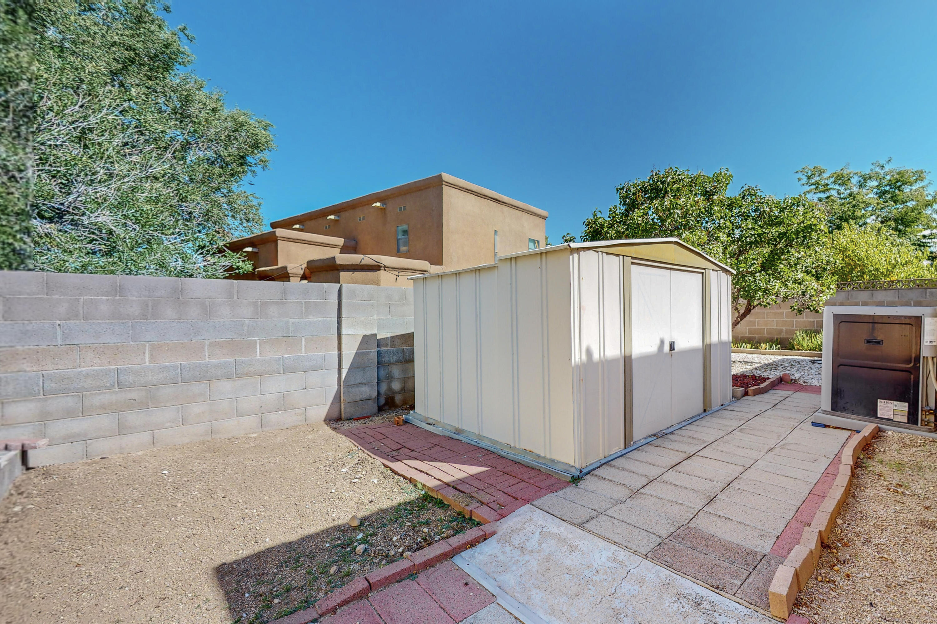 10513 Camino Del Oso NE
