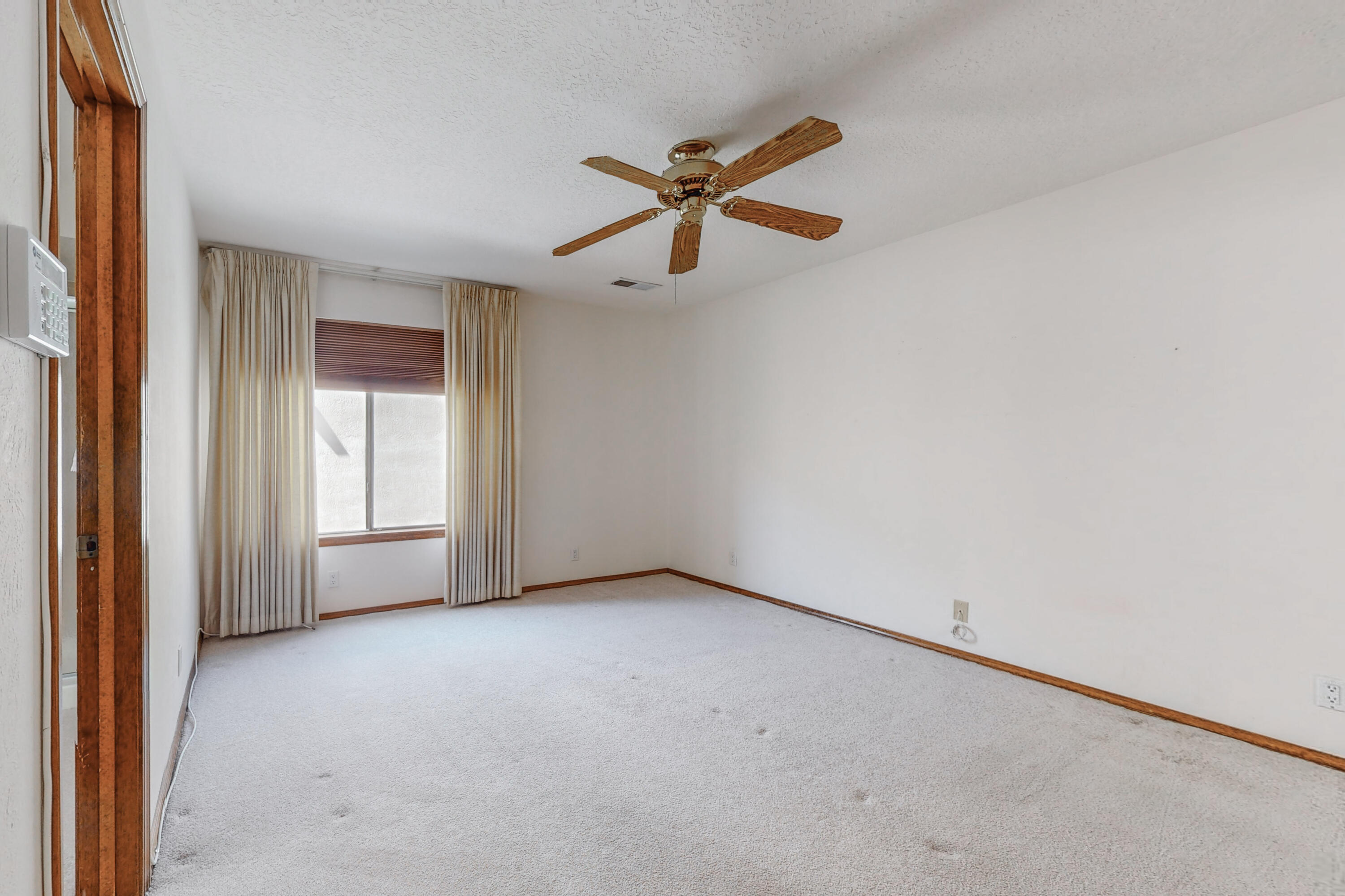 10513 Camino Del Oso NE