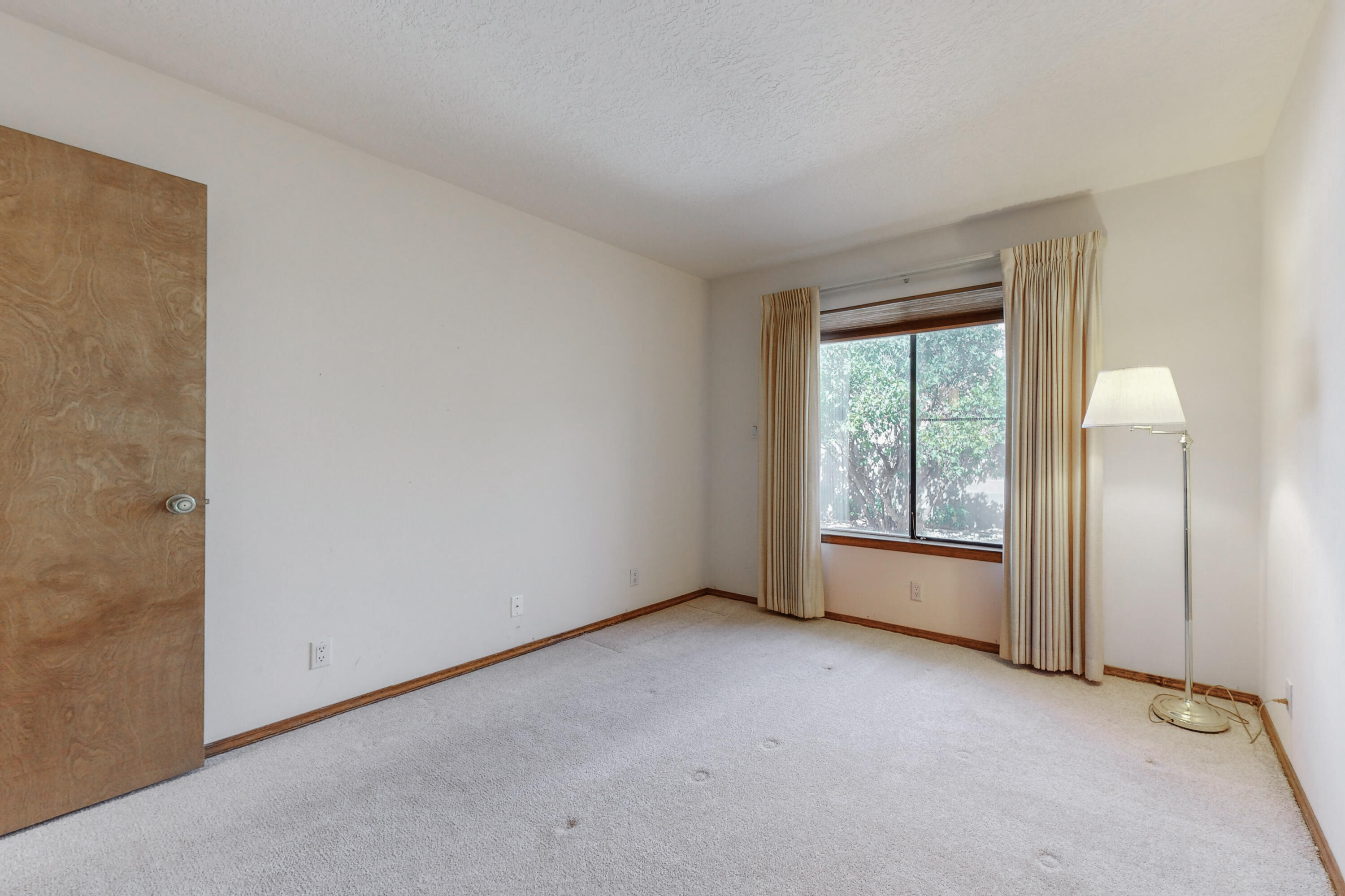 10513 Camino Del Oso NE