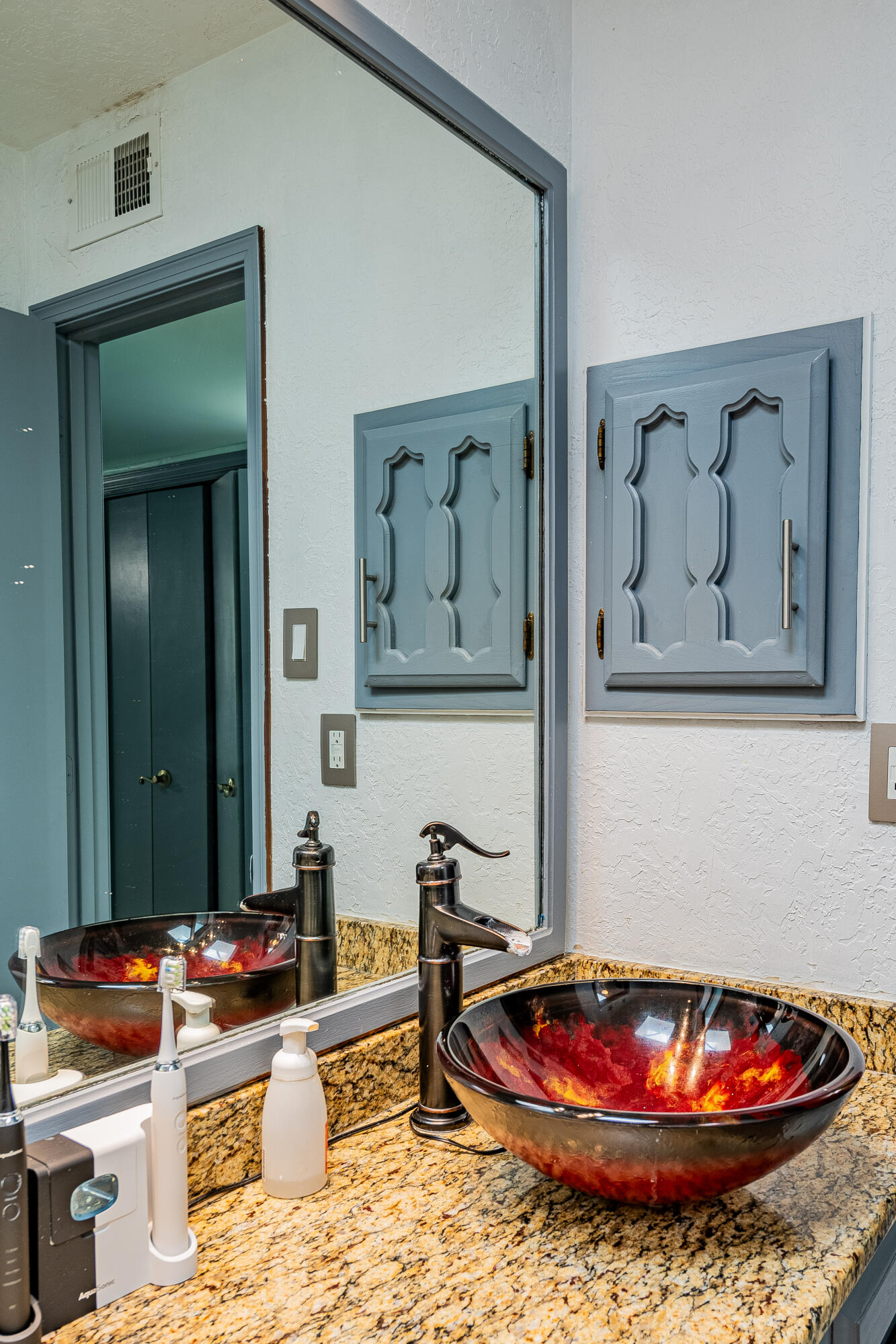 6400 Admiral Rickover Drive NE