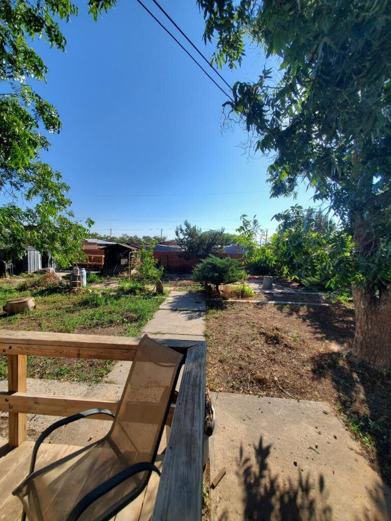 618 Campana Avenue
