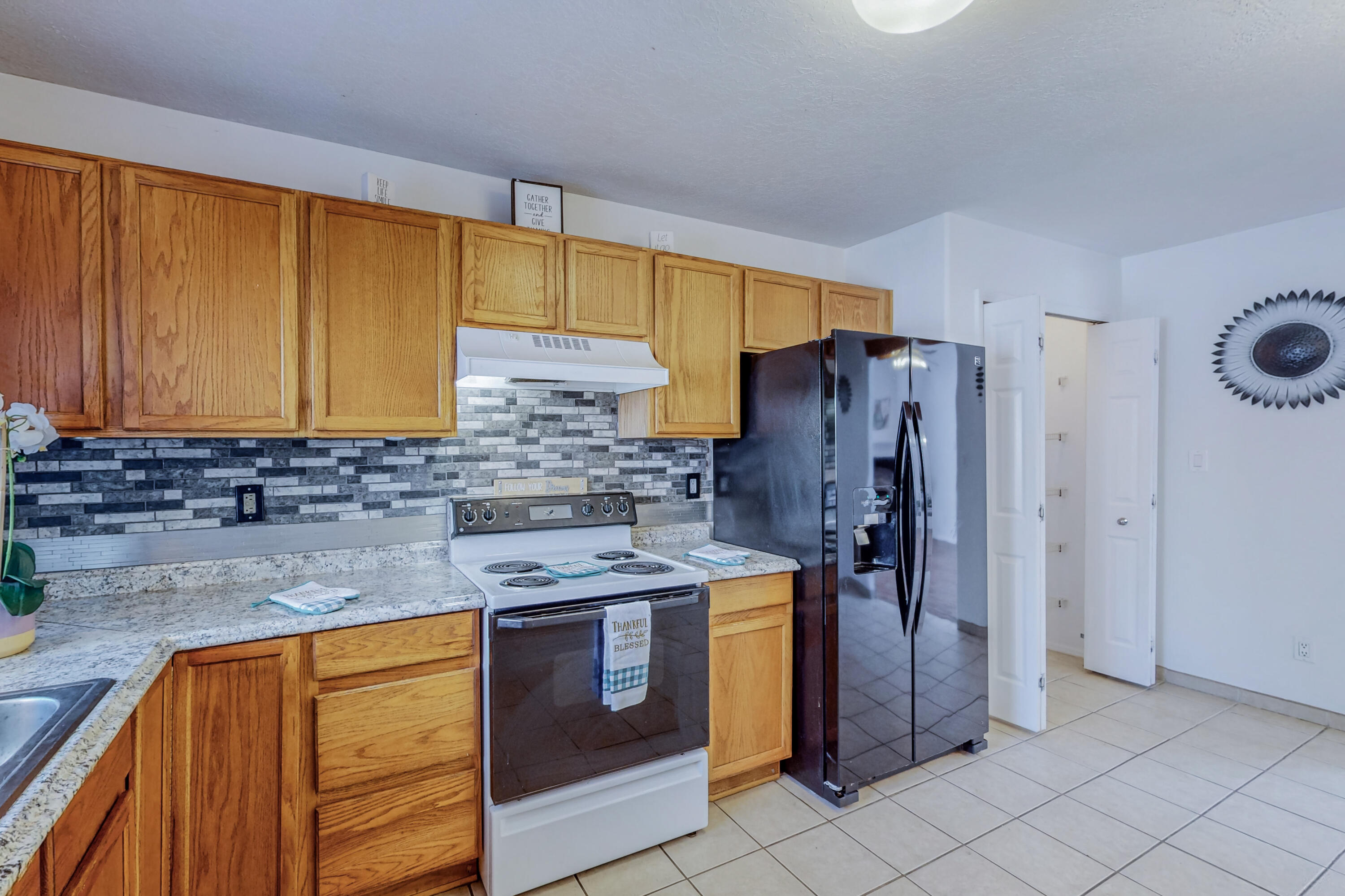 433 Colonial Avenue SW