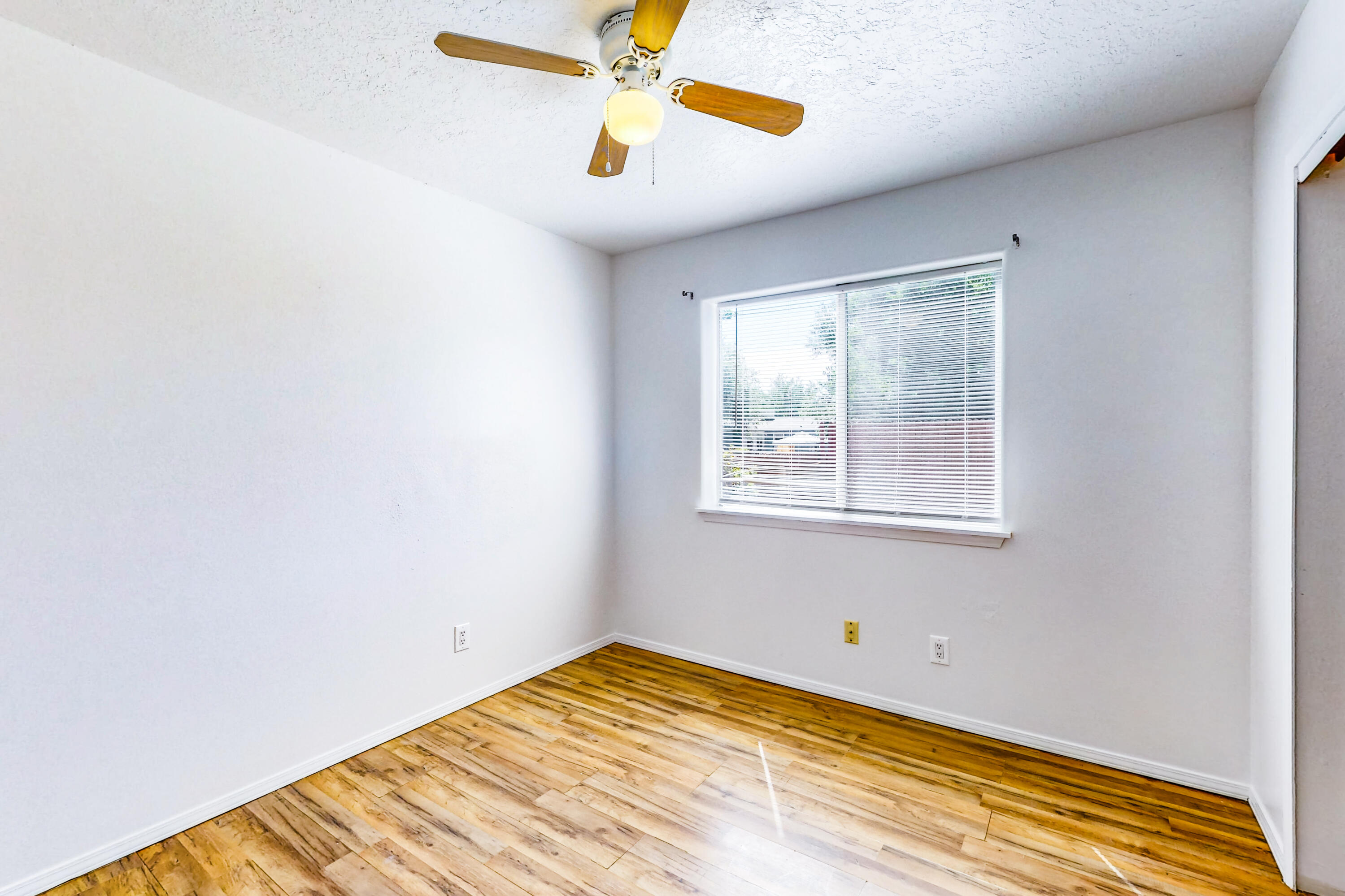 433 Colonial Avenue SW