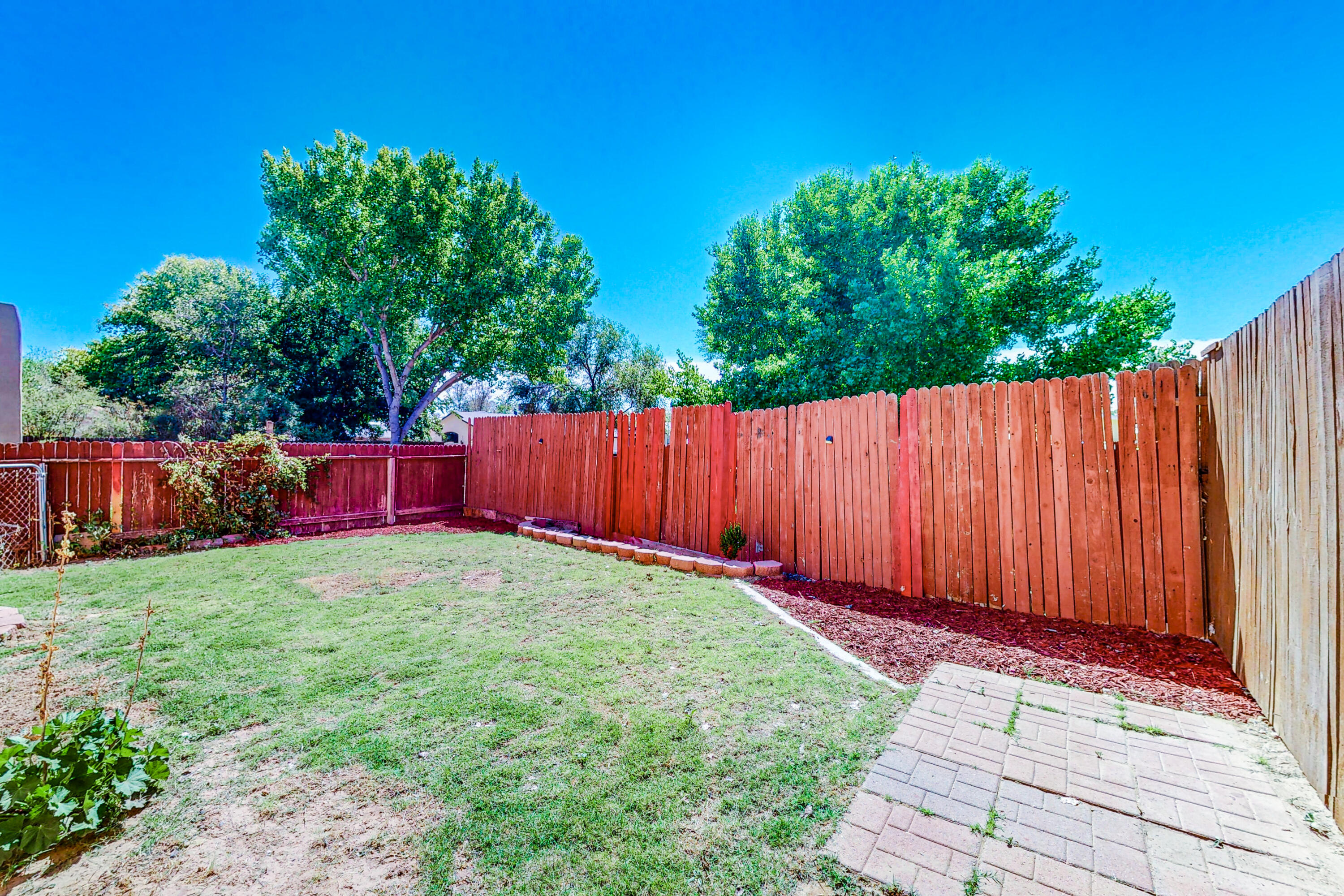 433 Colonial Avenue SW