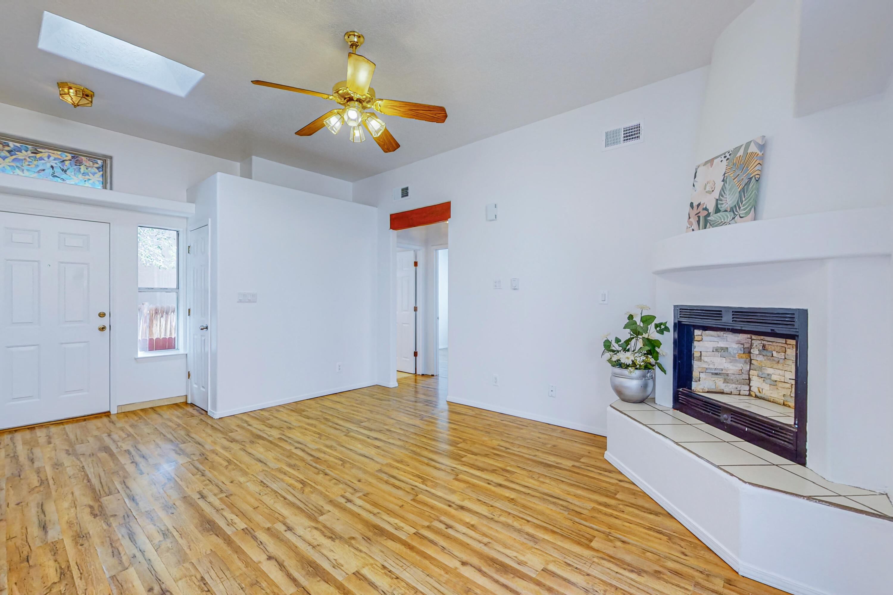 433 Colonial Avenue SW