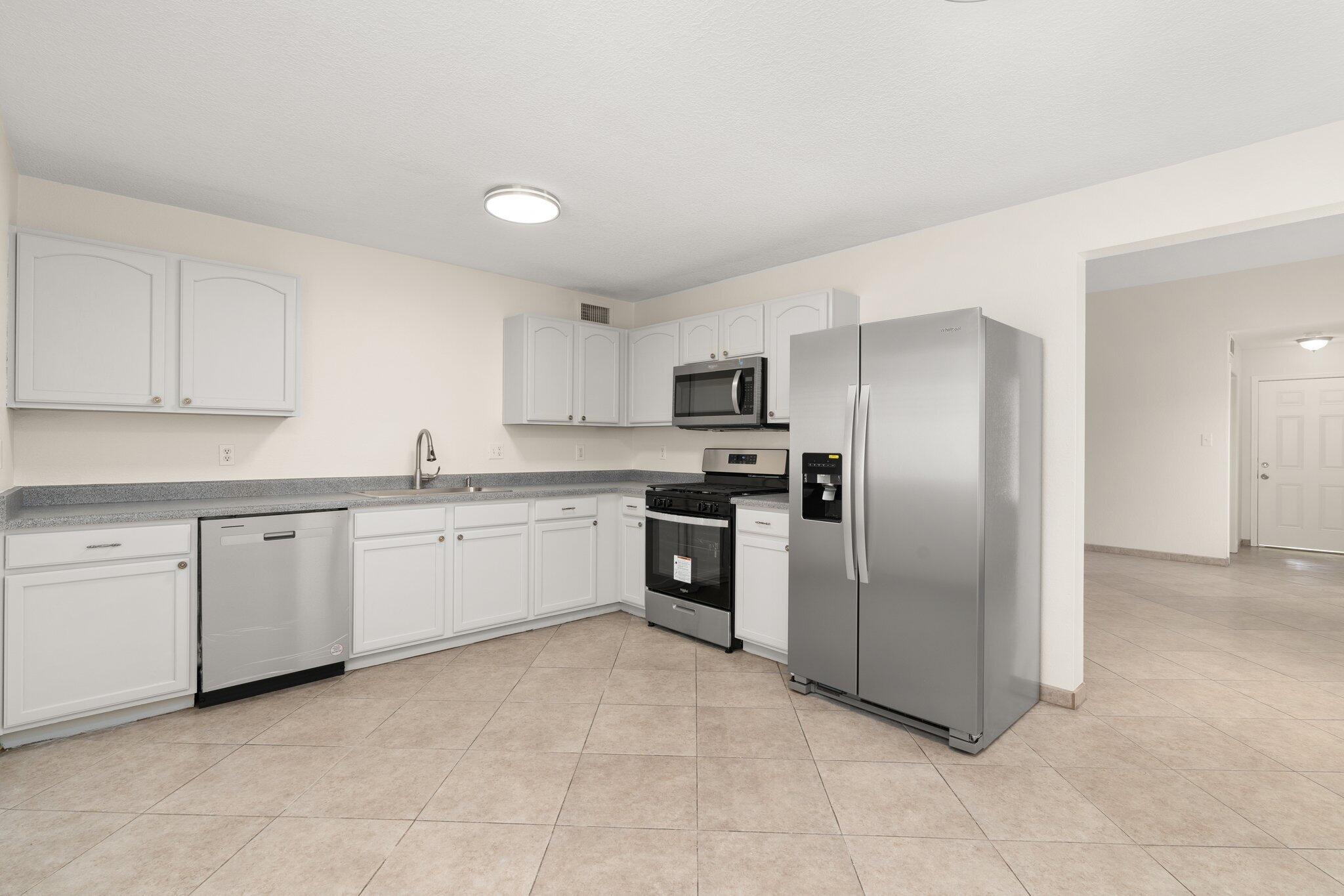 5748 Pinon Flats Road NW