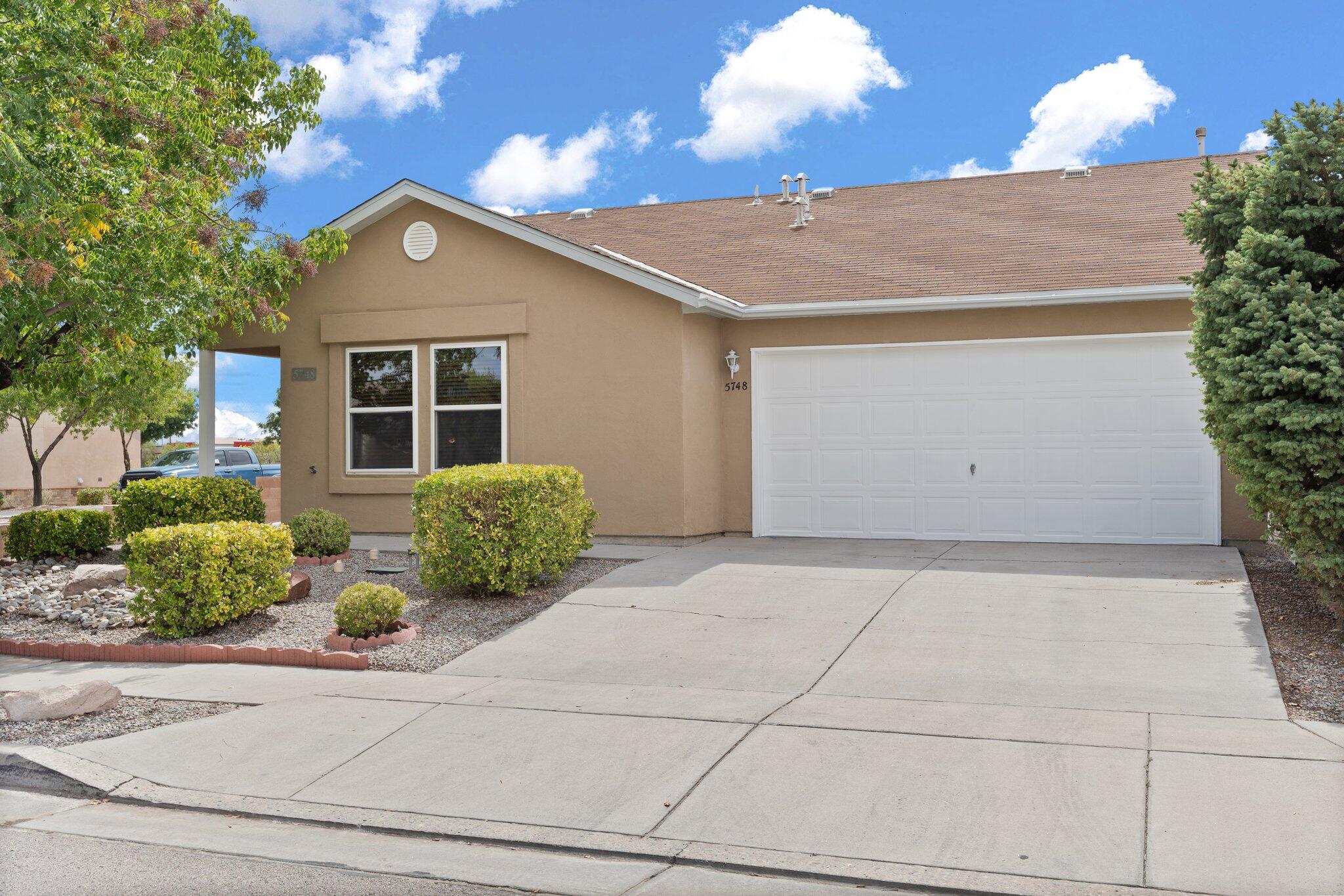 5748 Pinon Flats Road NW
