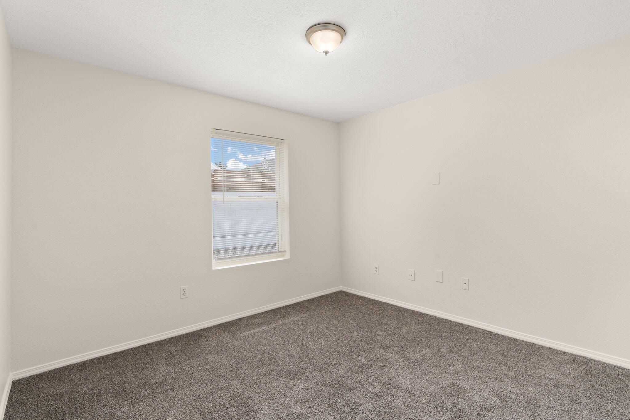 5748 Pinon Flats Road NW