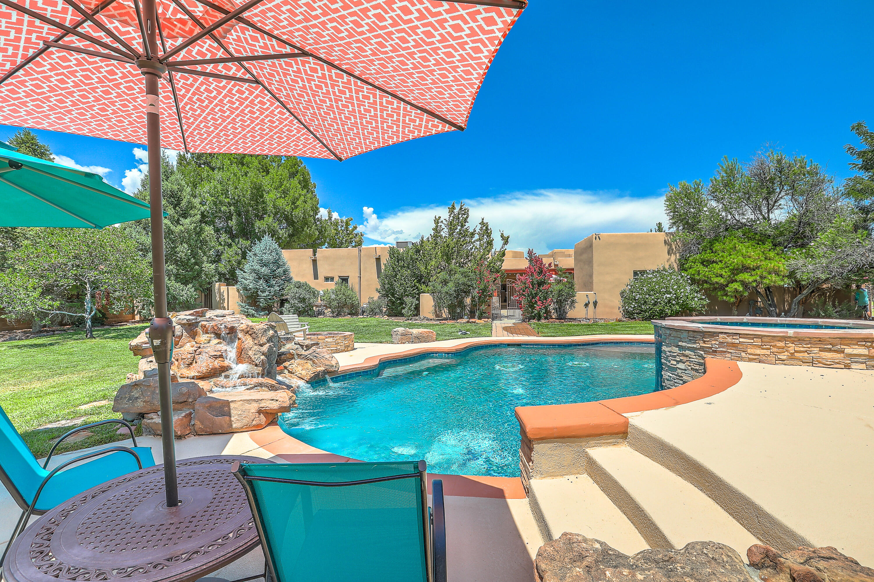 4616 Los Poblanos Circle NW