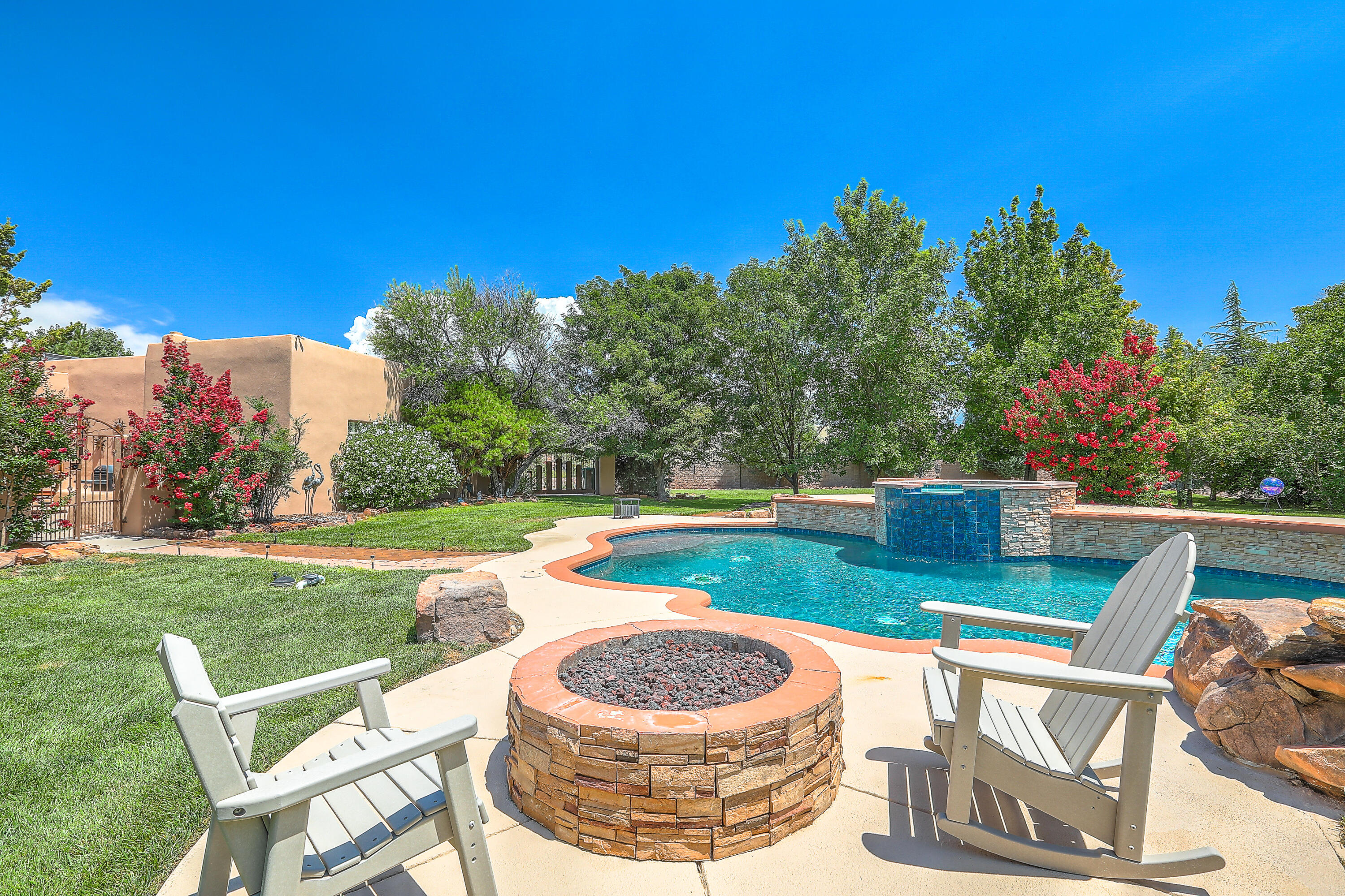 4616 Los Poblanos Circle NW