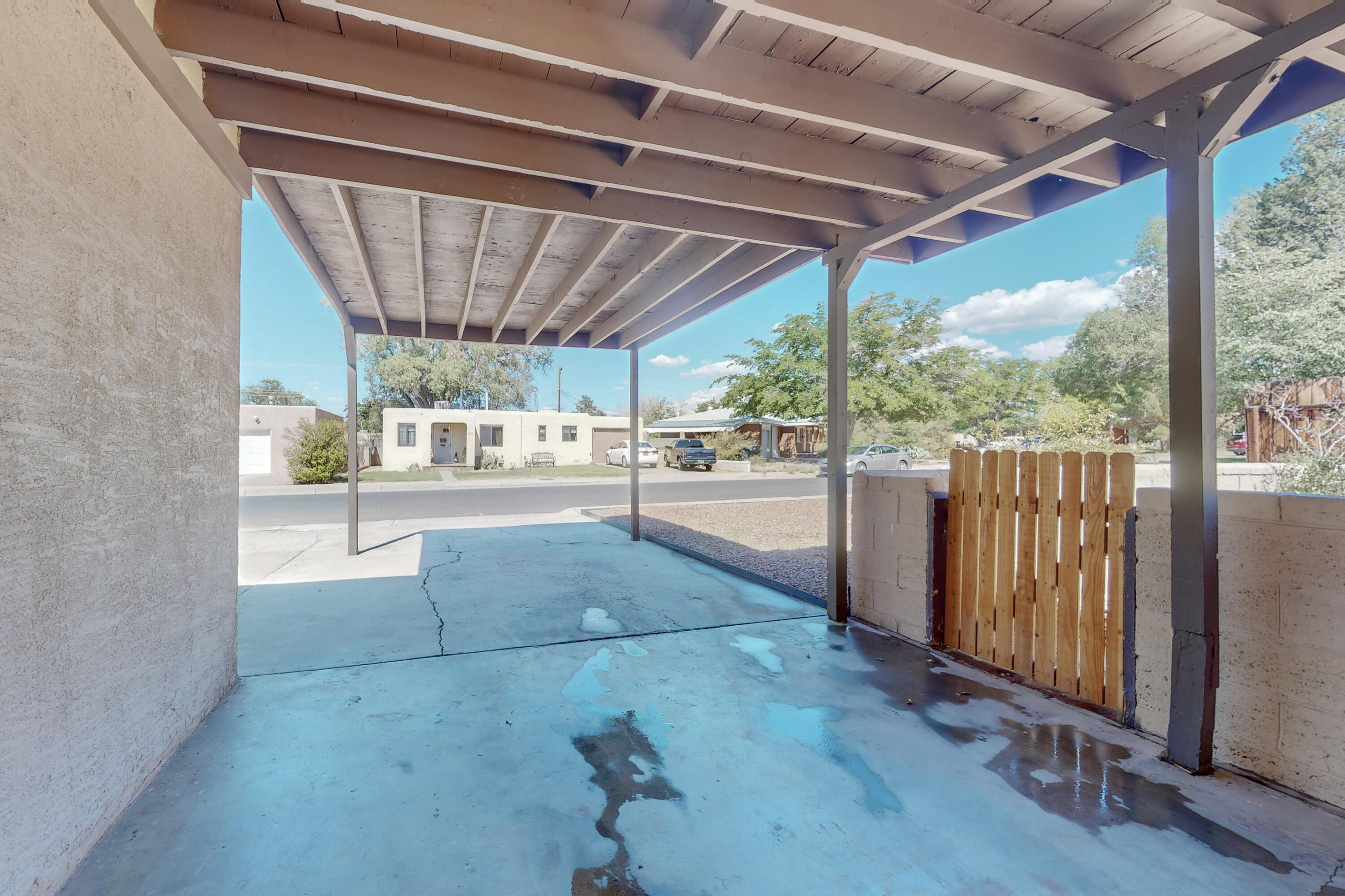 602 Quincy Street SE