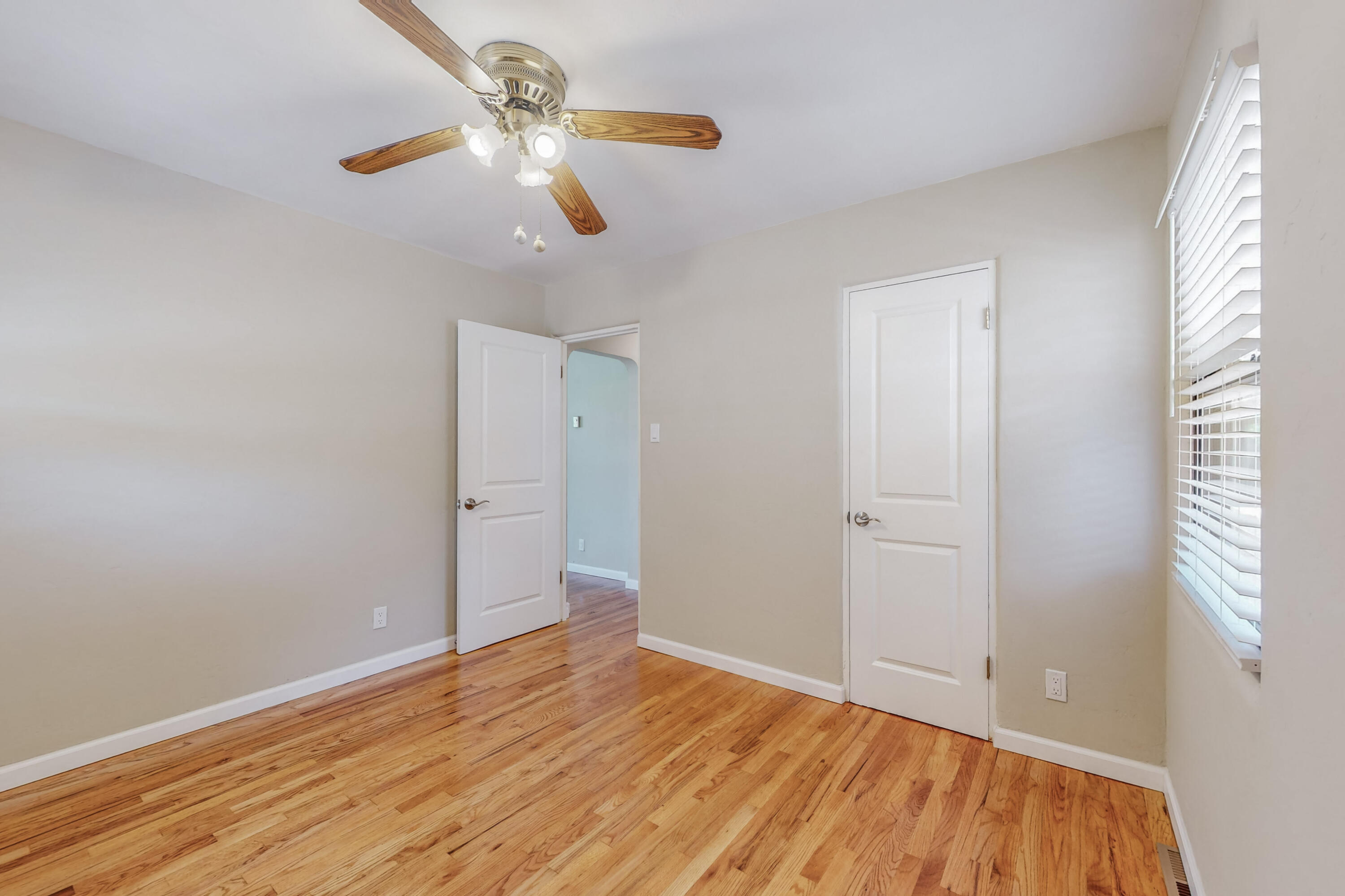 602 Quincy Street SE