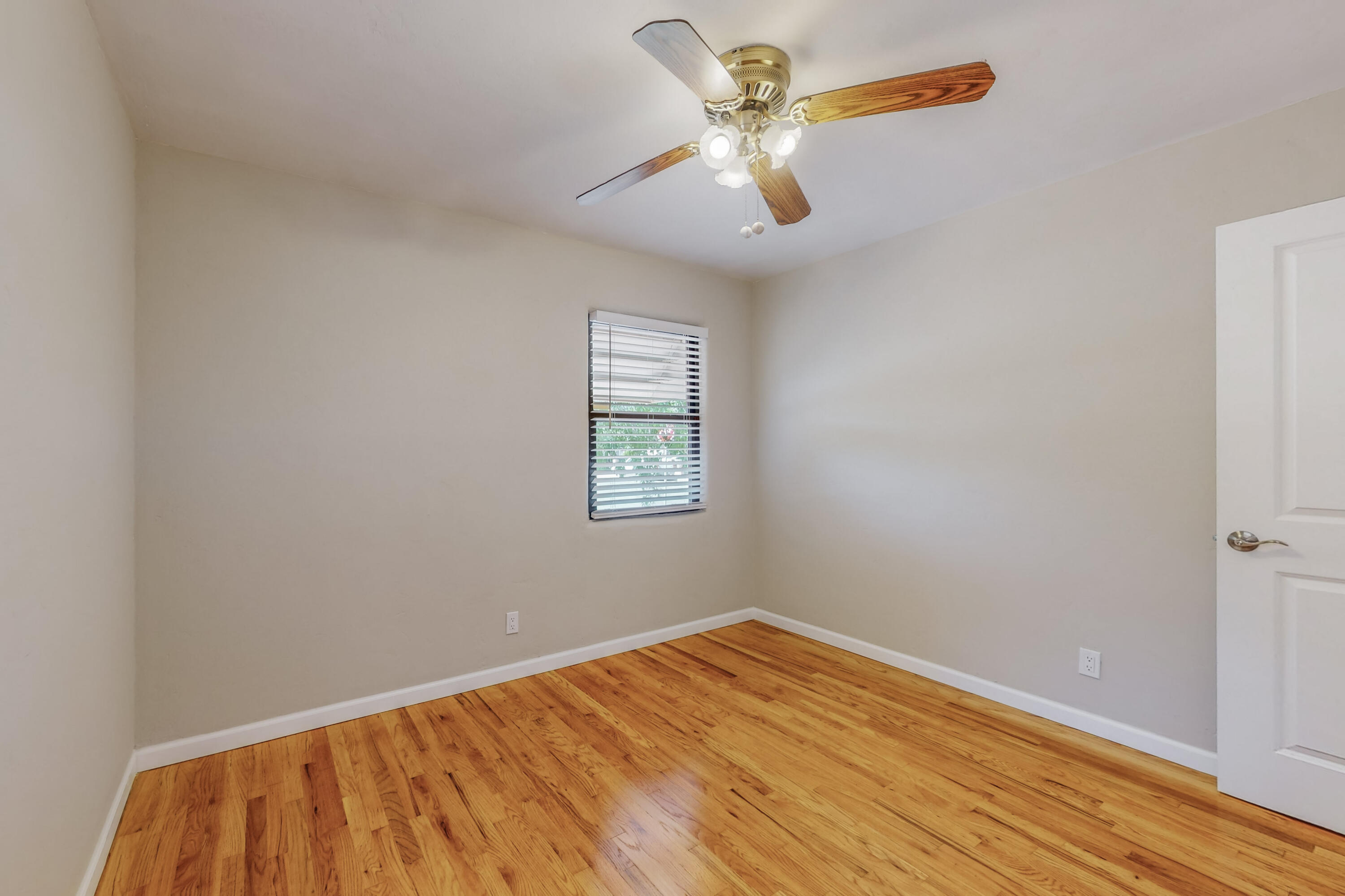 602 Quincy Street SE
