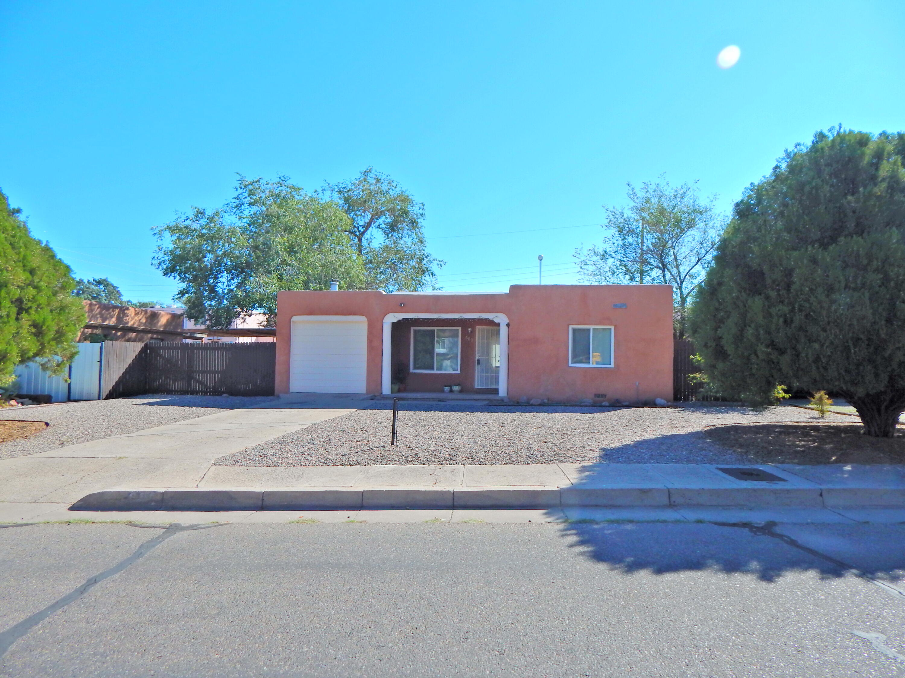 600 Vassar Drive SE