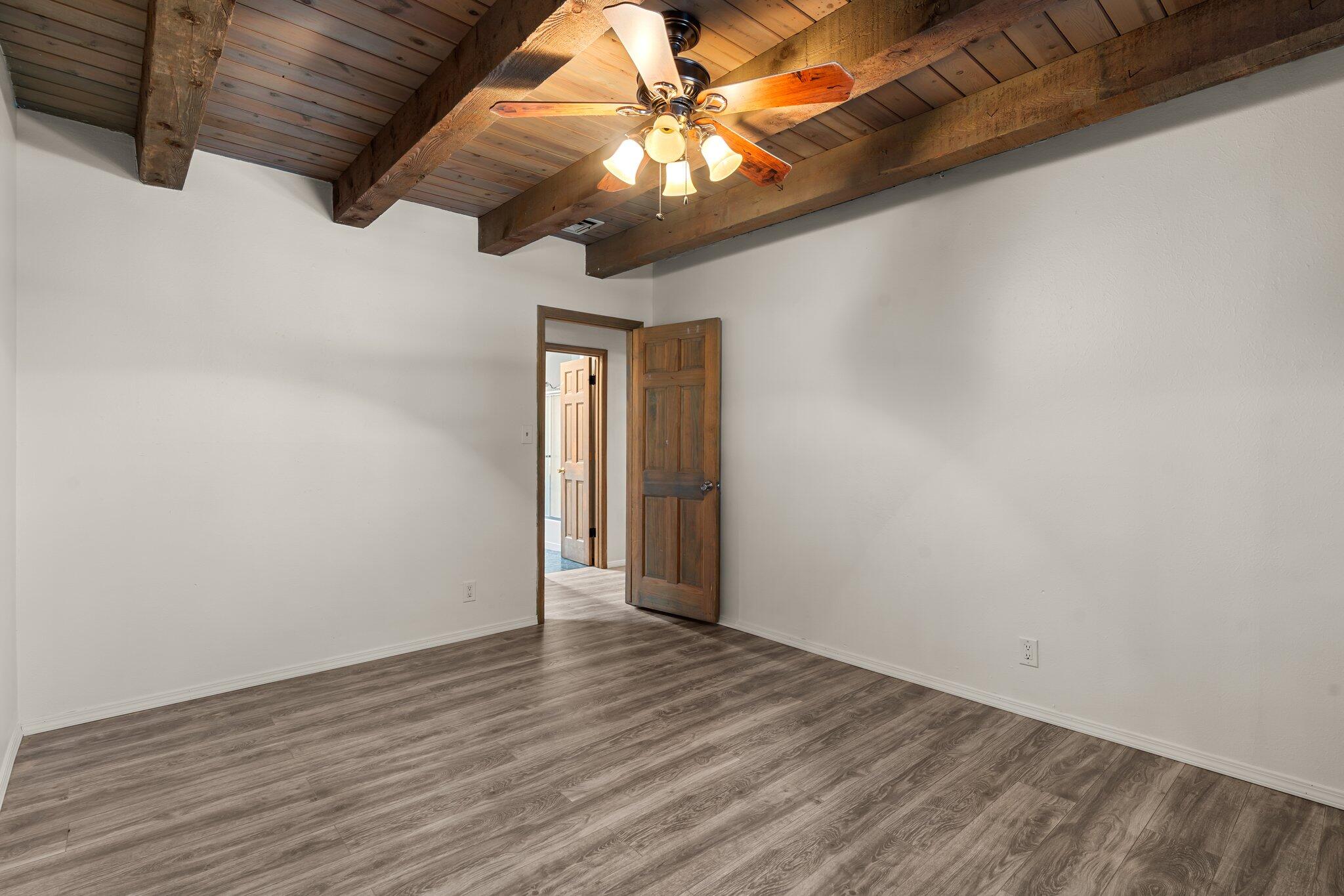 3108 La Sala Cuadra