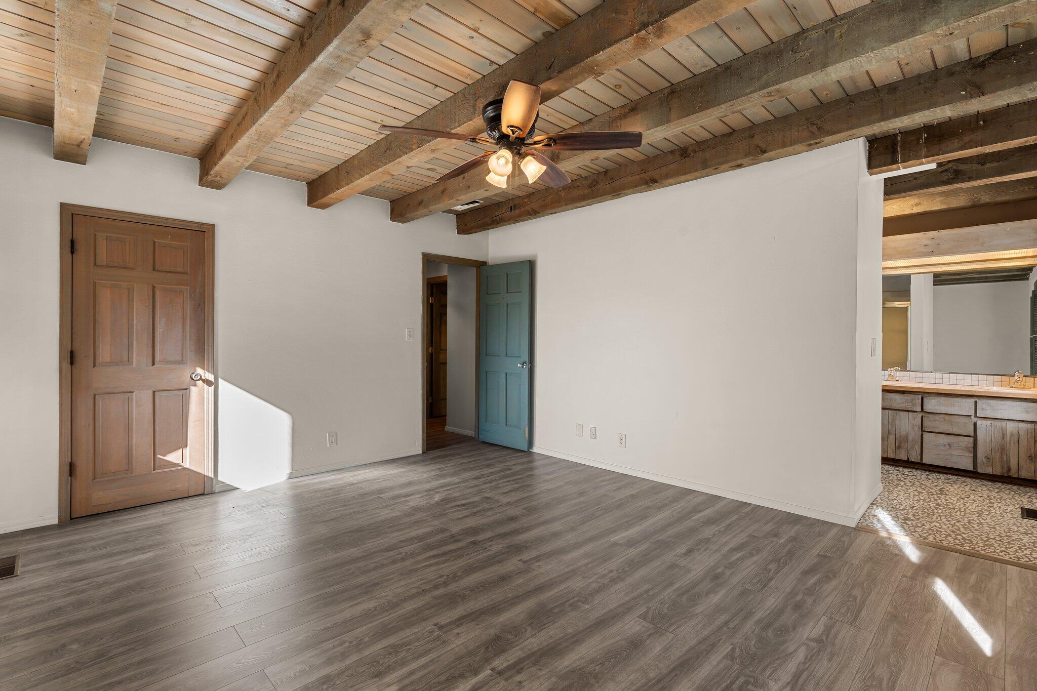 3108 La Sala Cuadra
