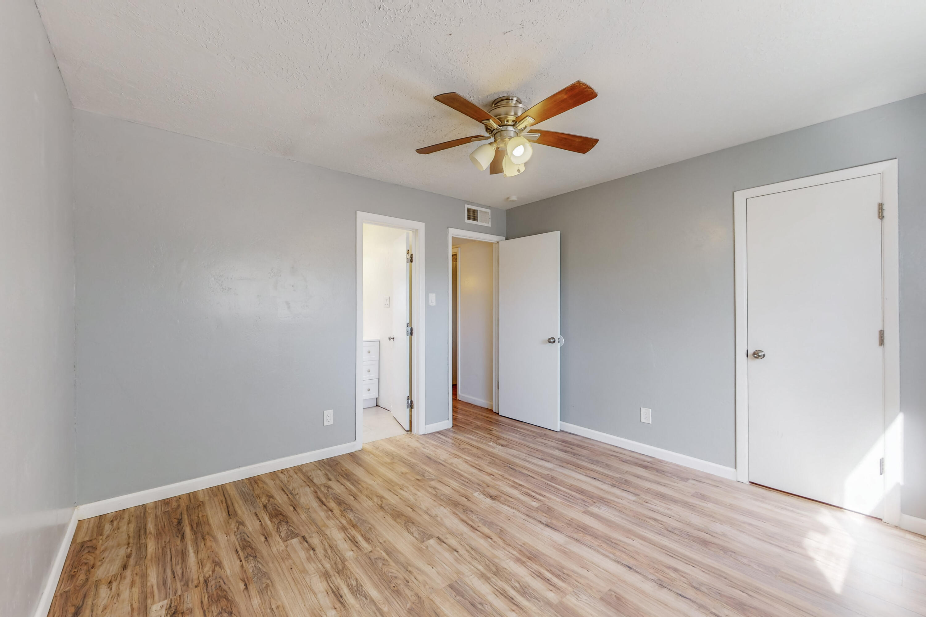13304 Camino Del Norte NE