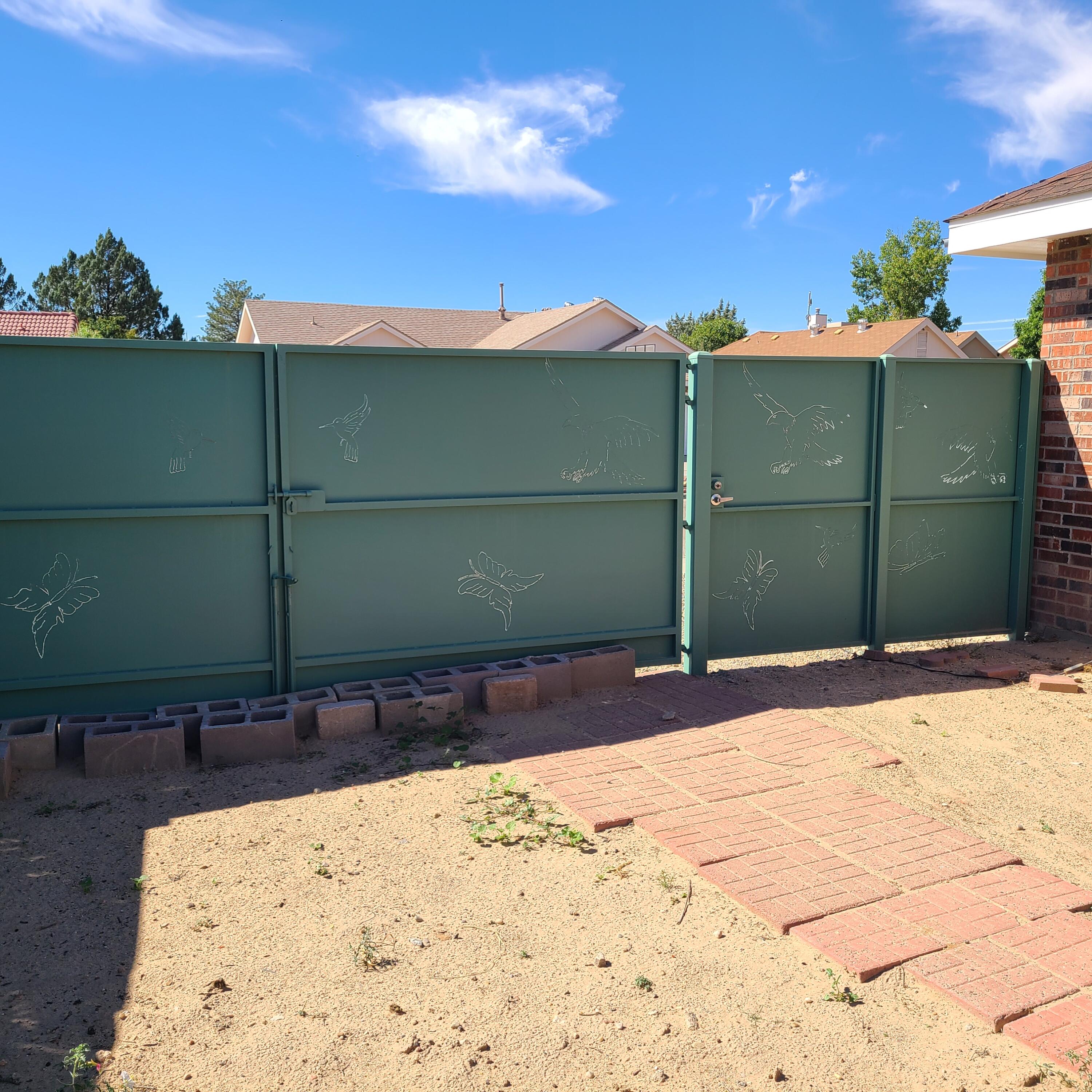 7 Pinon Avenue