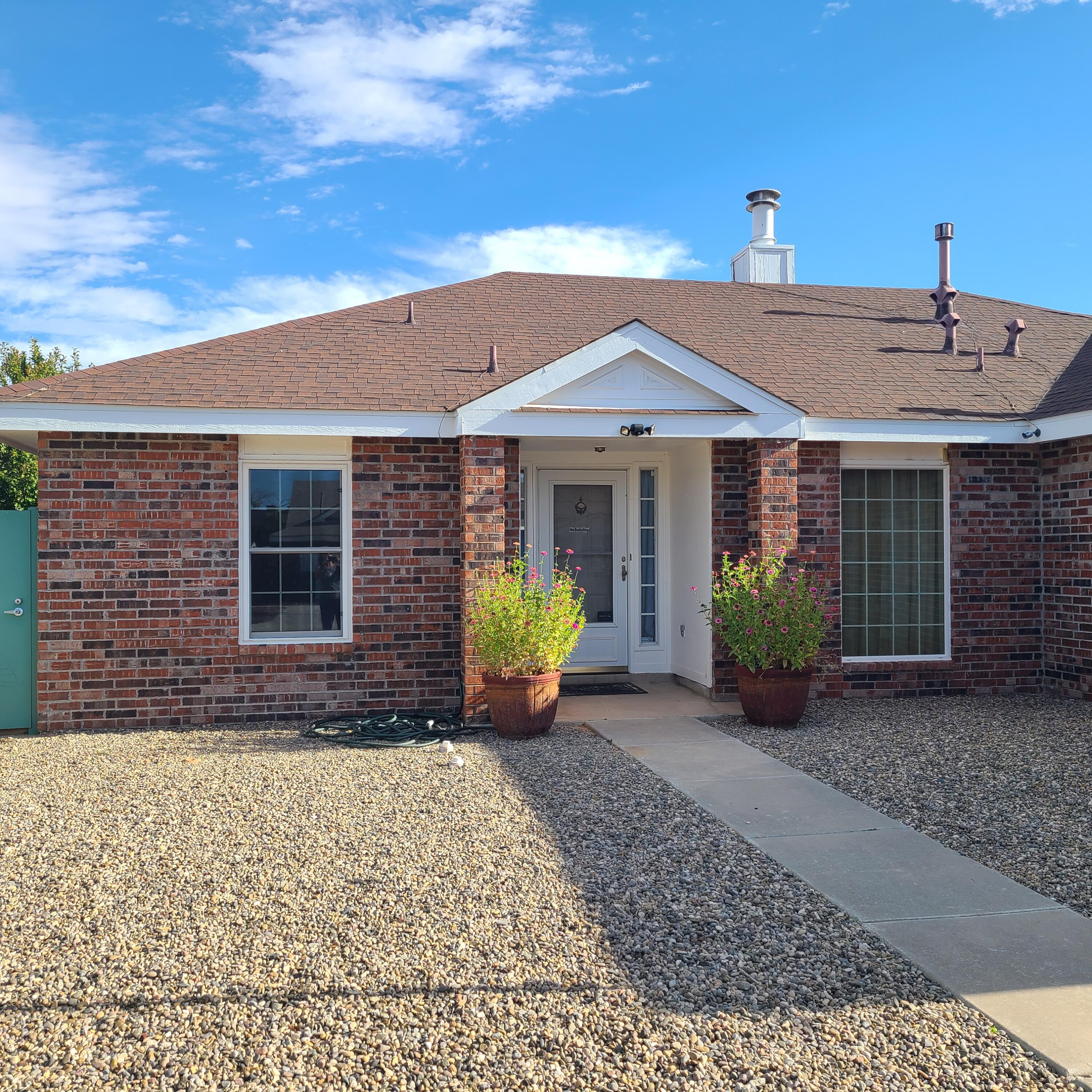 7 Pinon Avenue