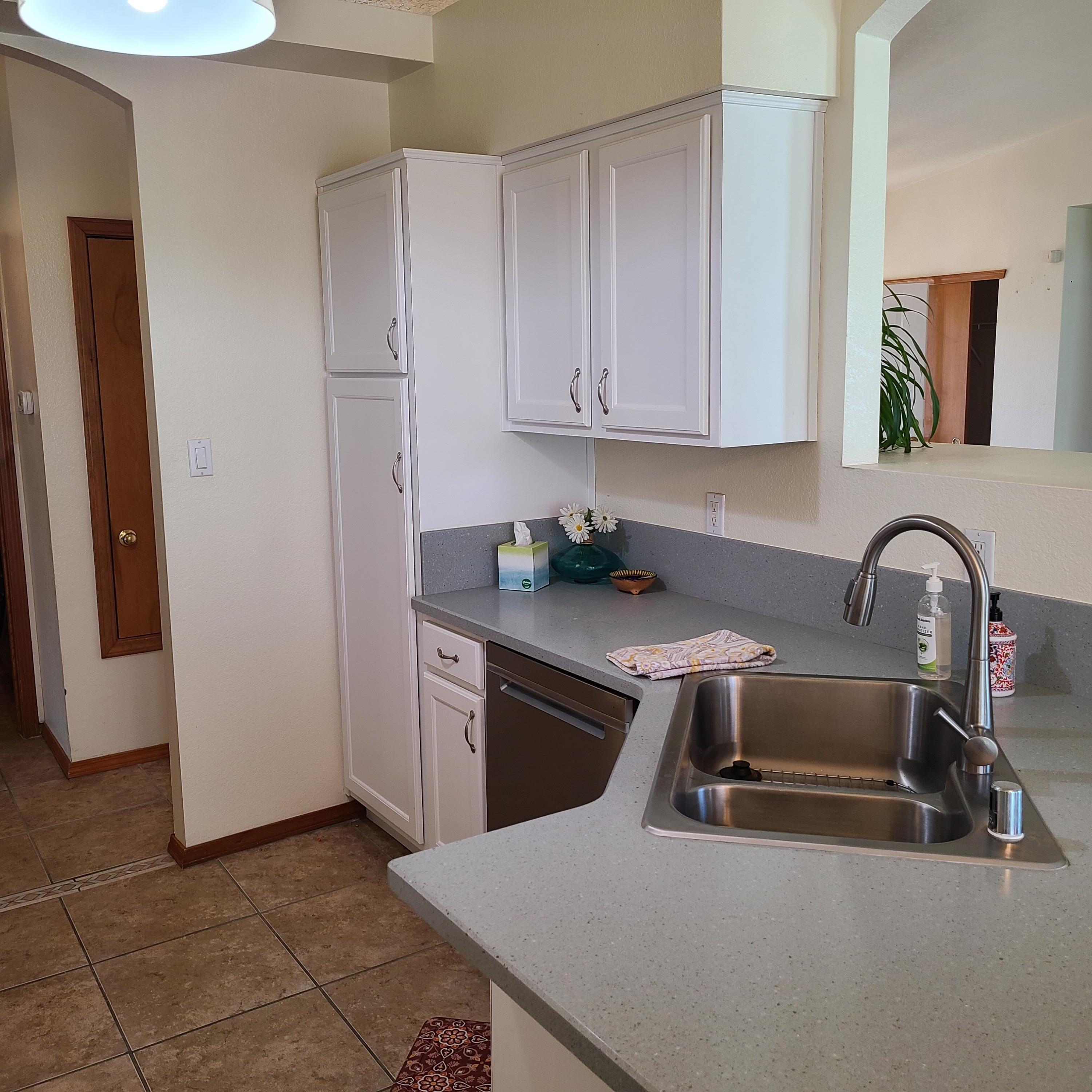 7 Pinon Avenue