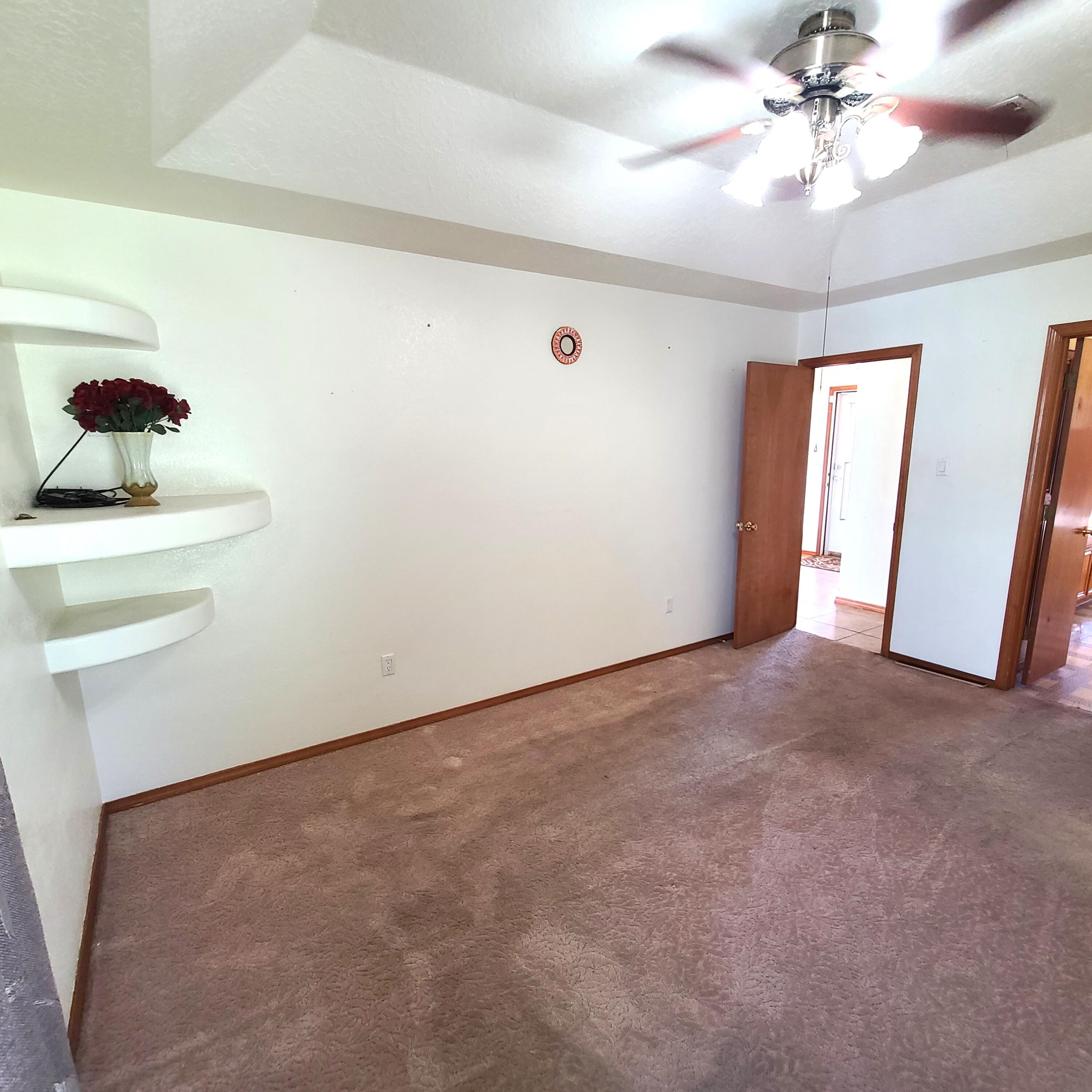 7 Pinon Avenue