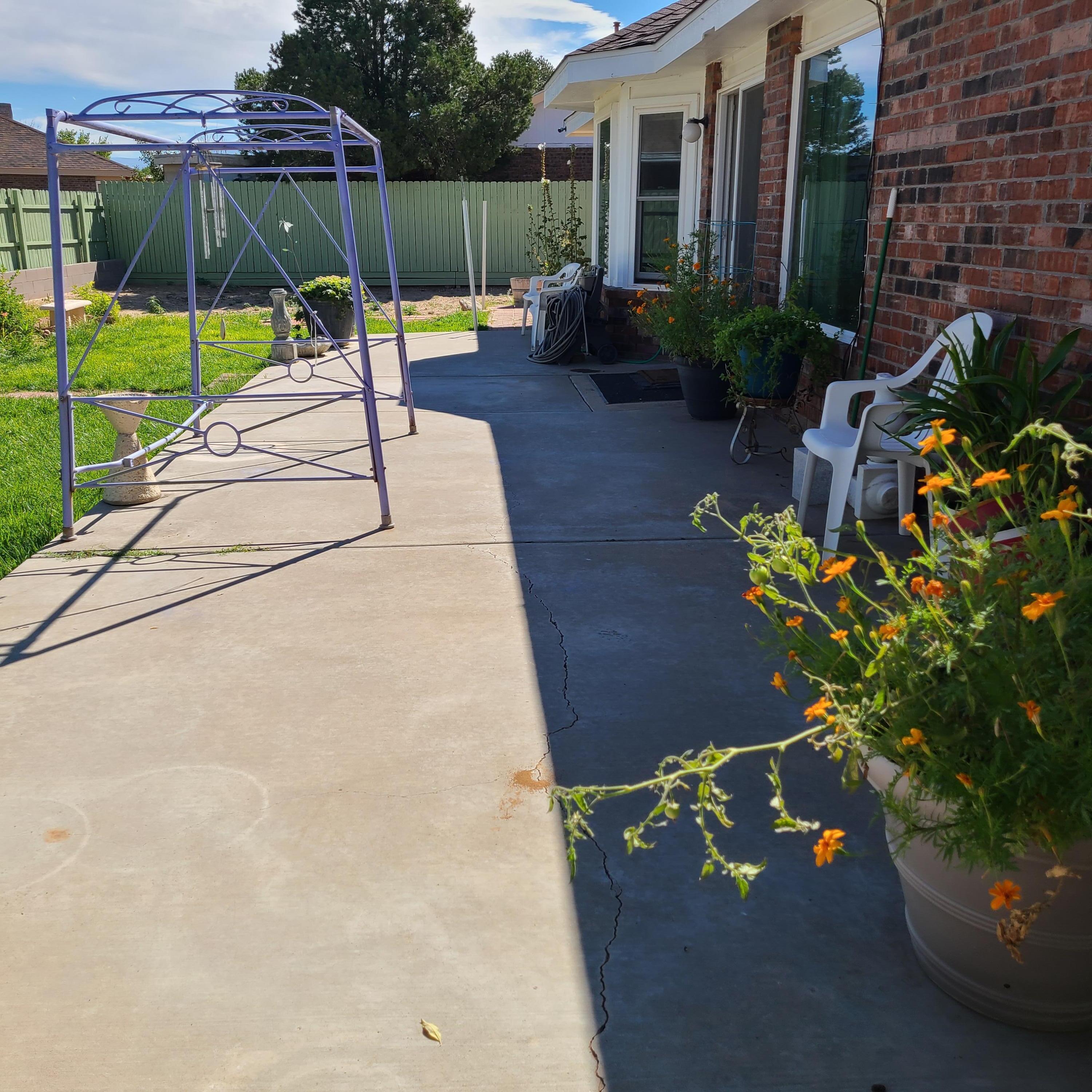 7 Pinon Avenue