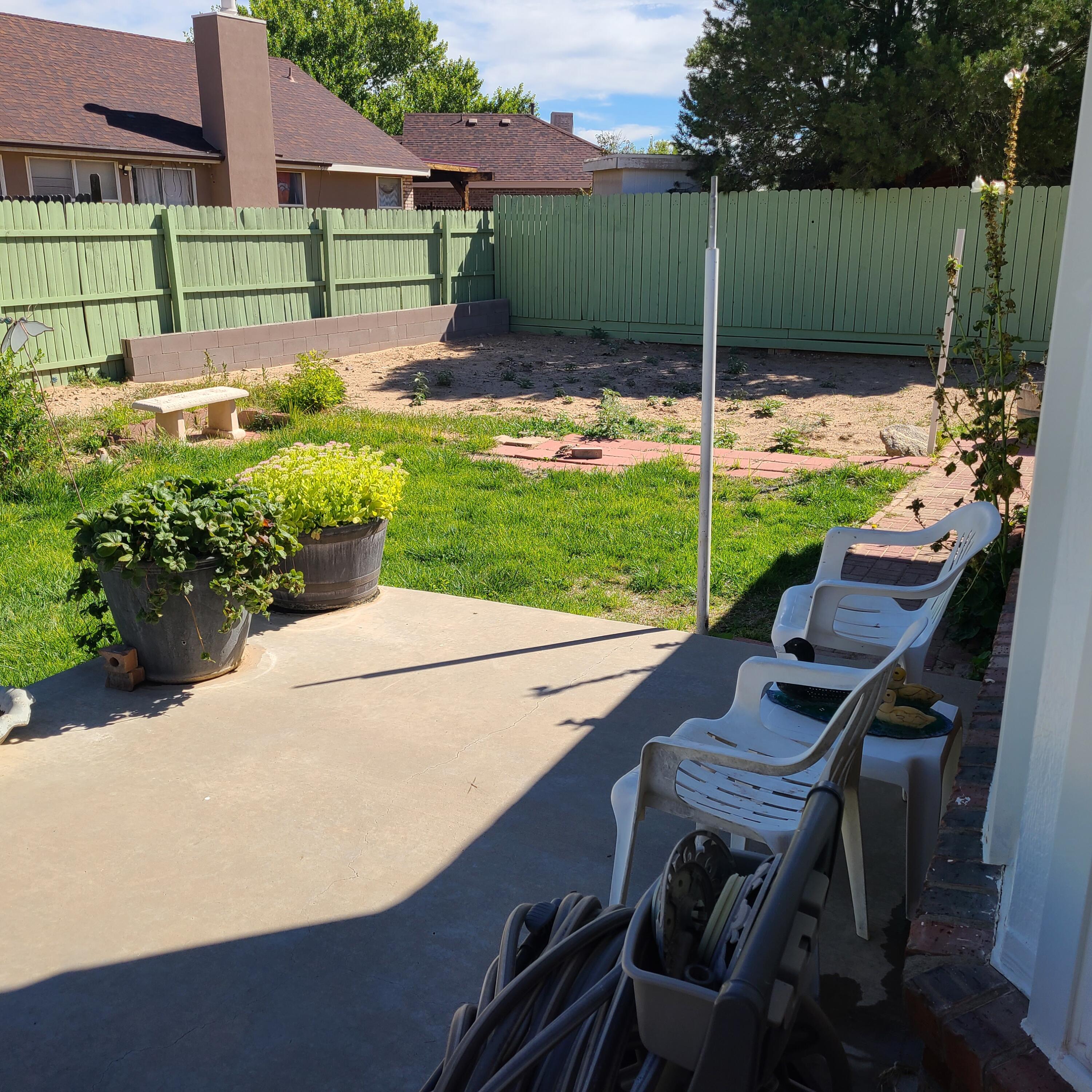7 Pinon Avenue