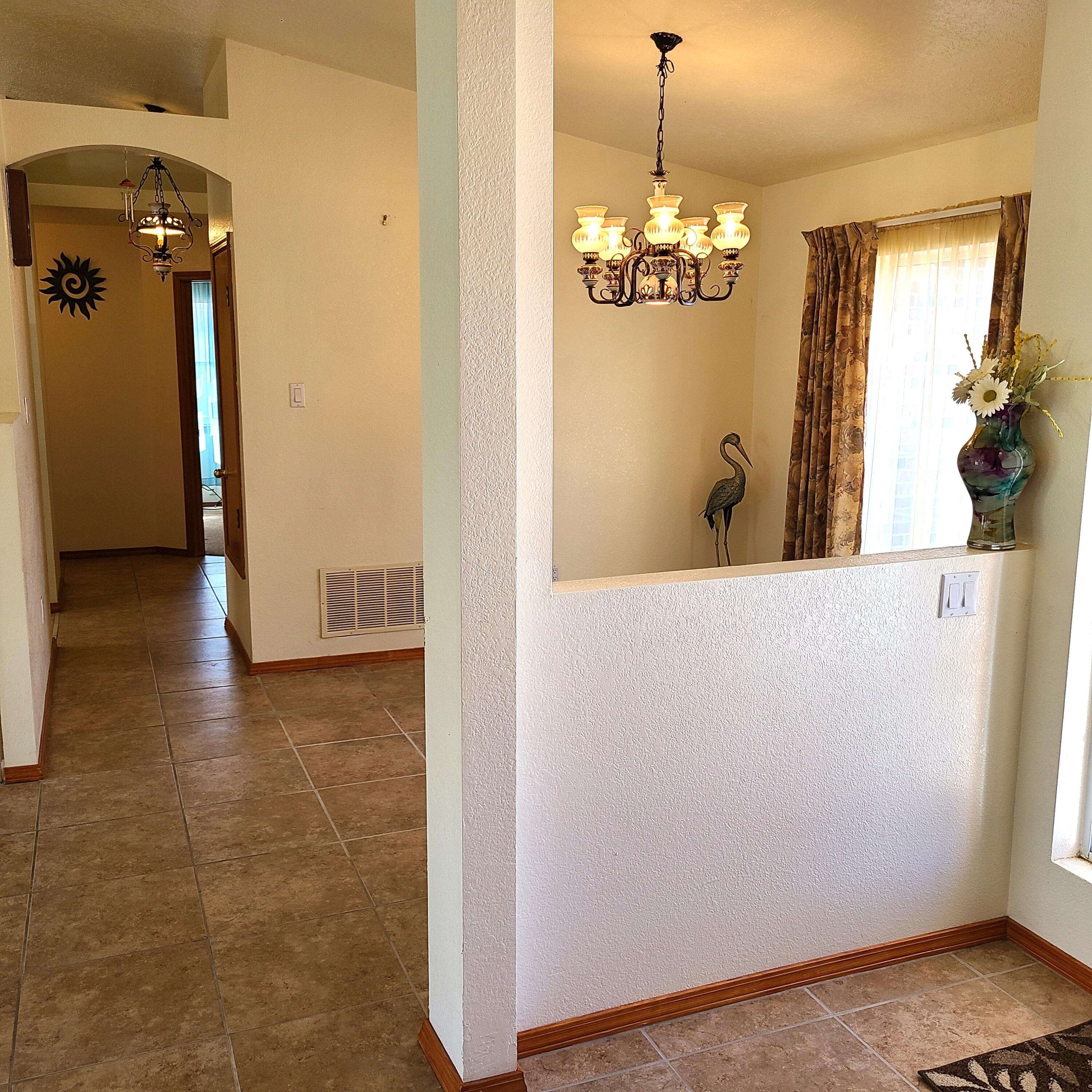 7 Pinon Avenue