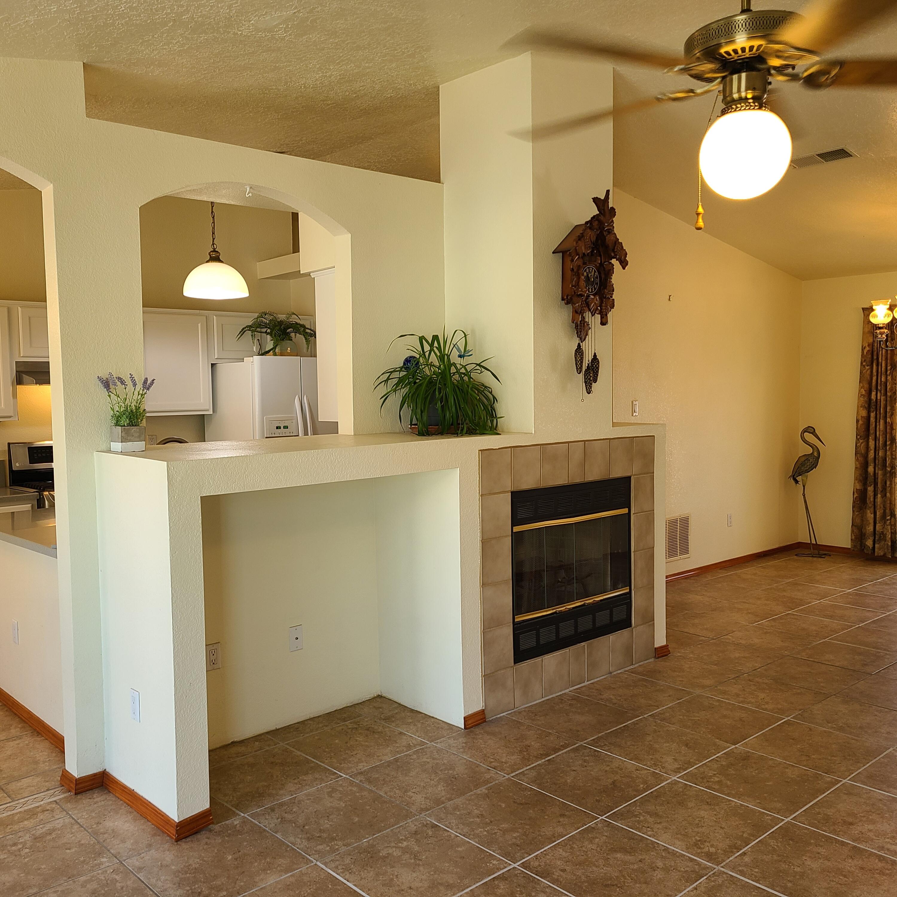 7 Pinon Avenue