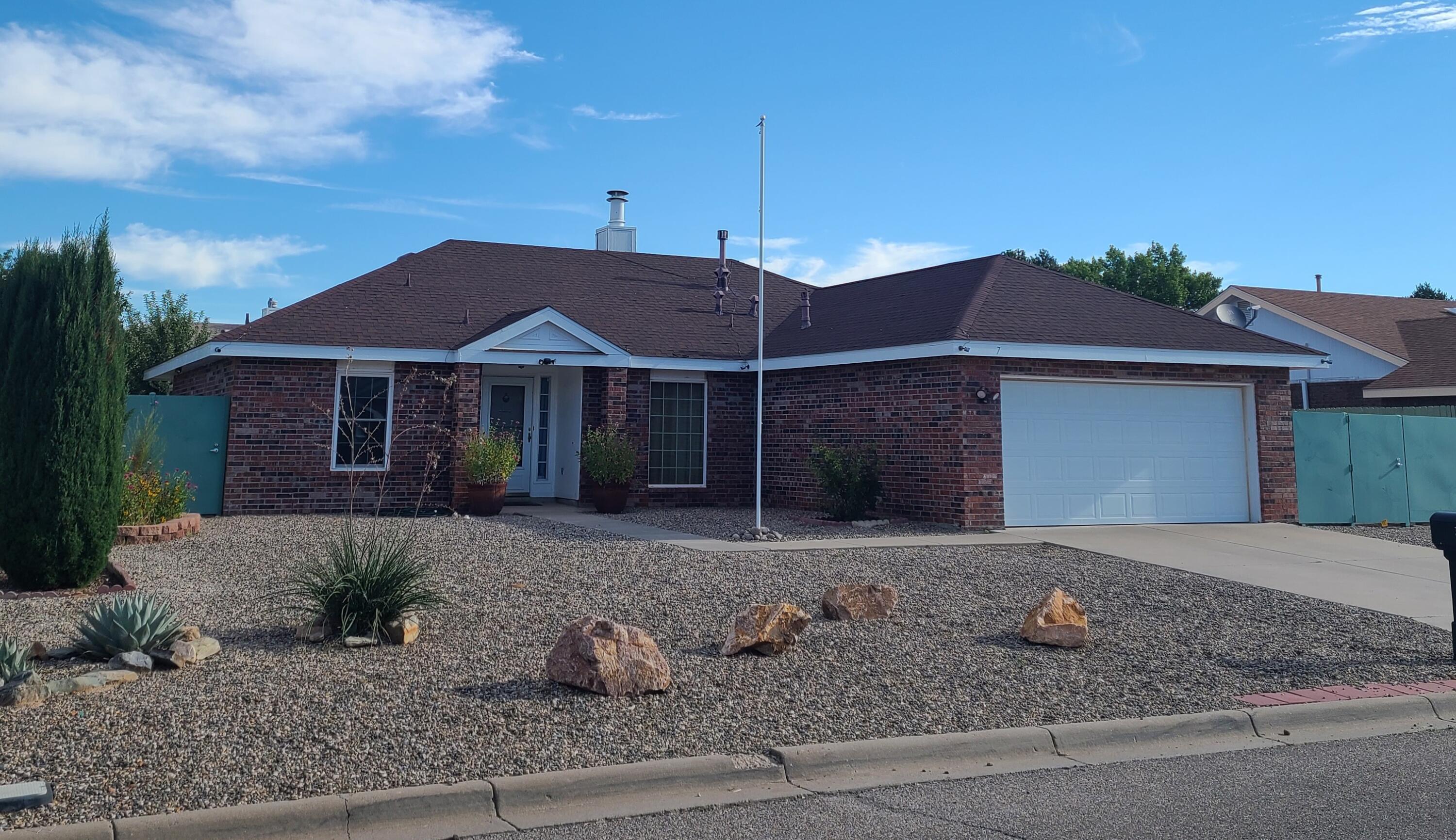7 Pinon Avenue
