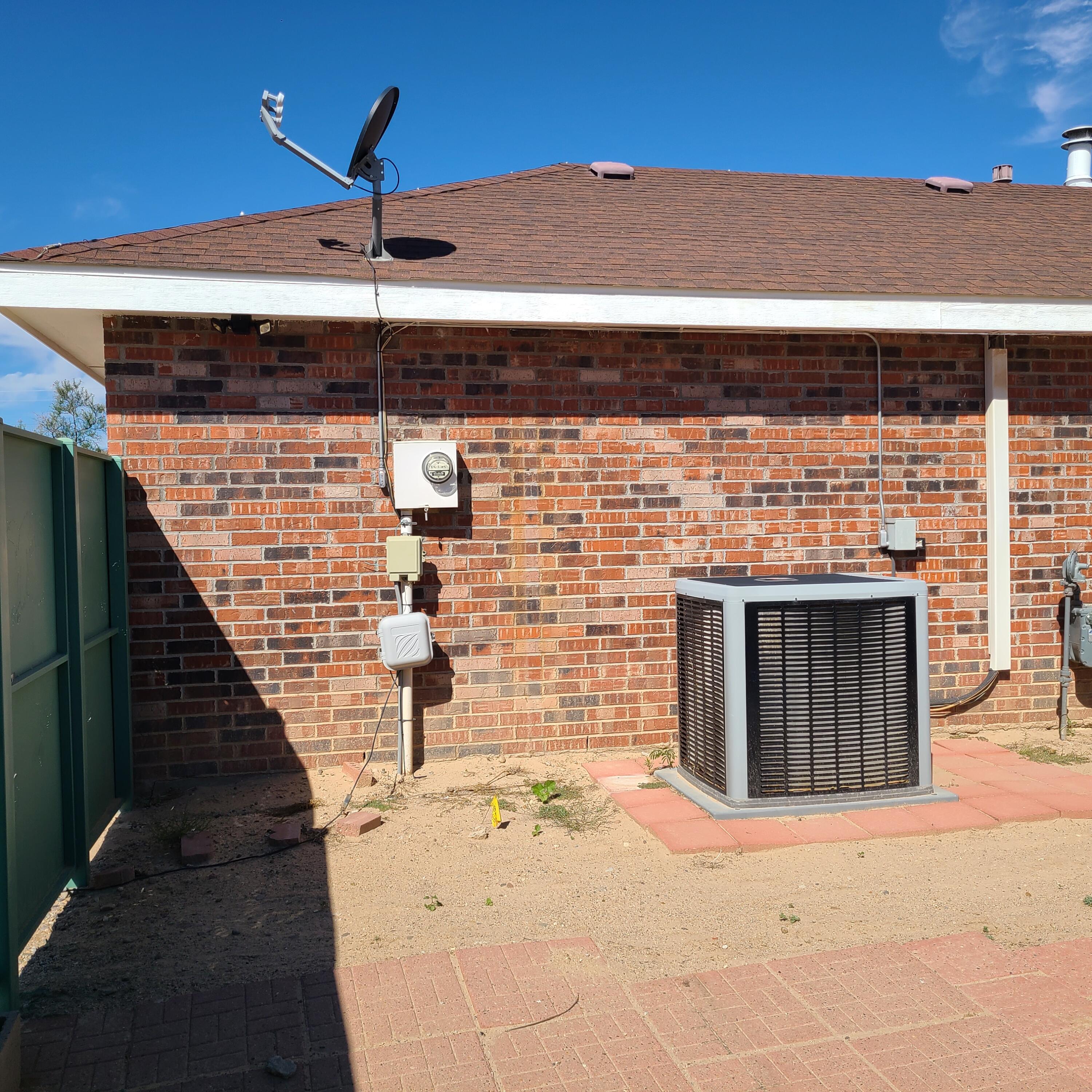 7 Pinon Avenue