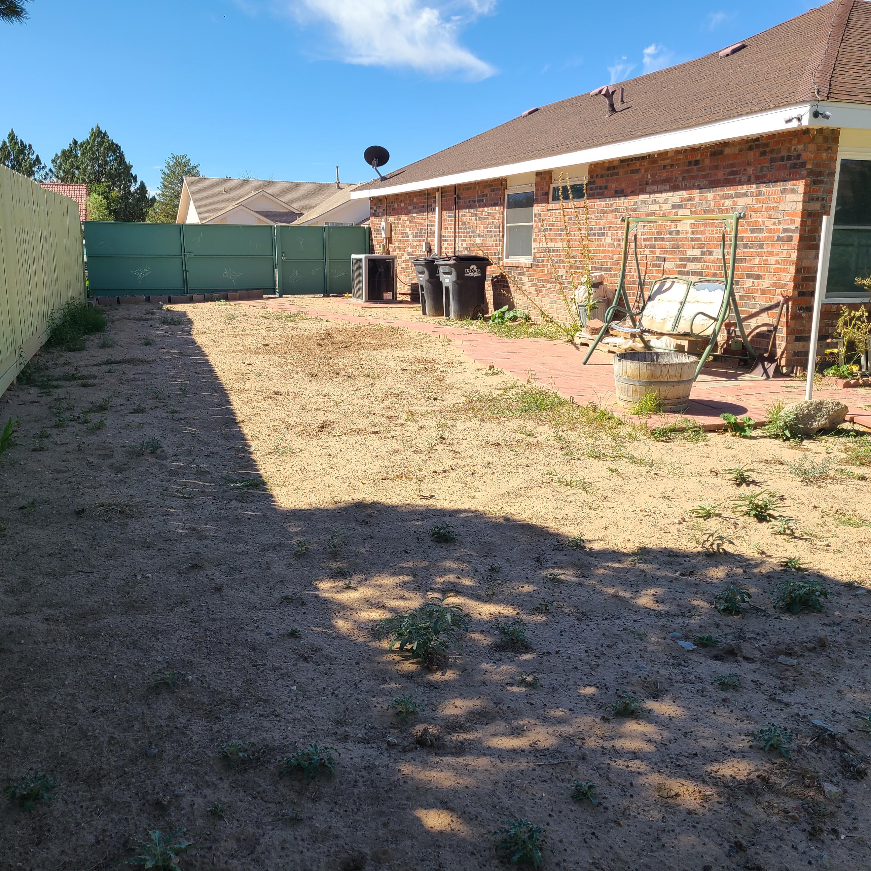 7 Pinon Avenue