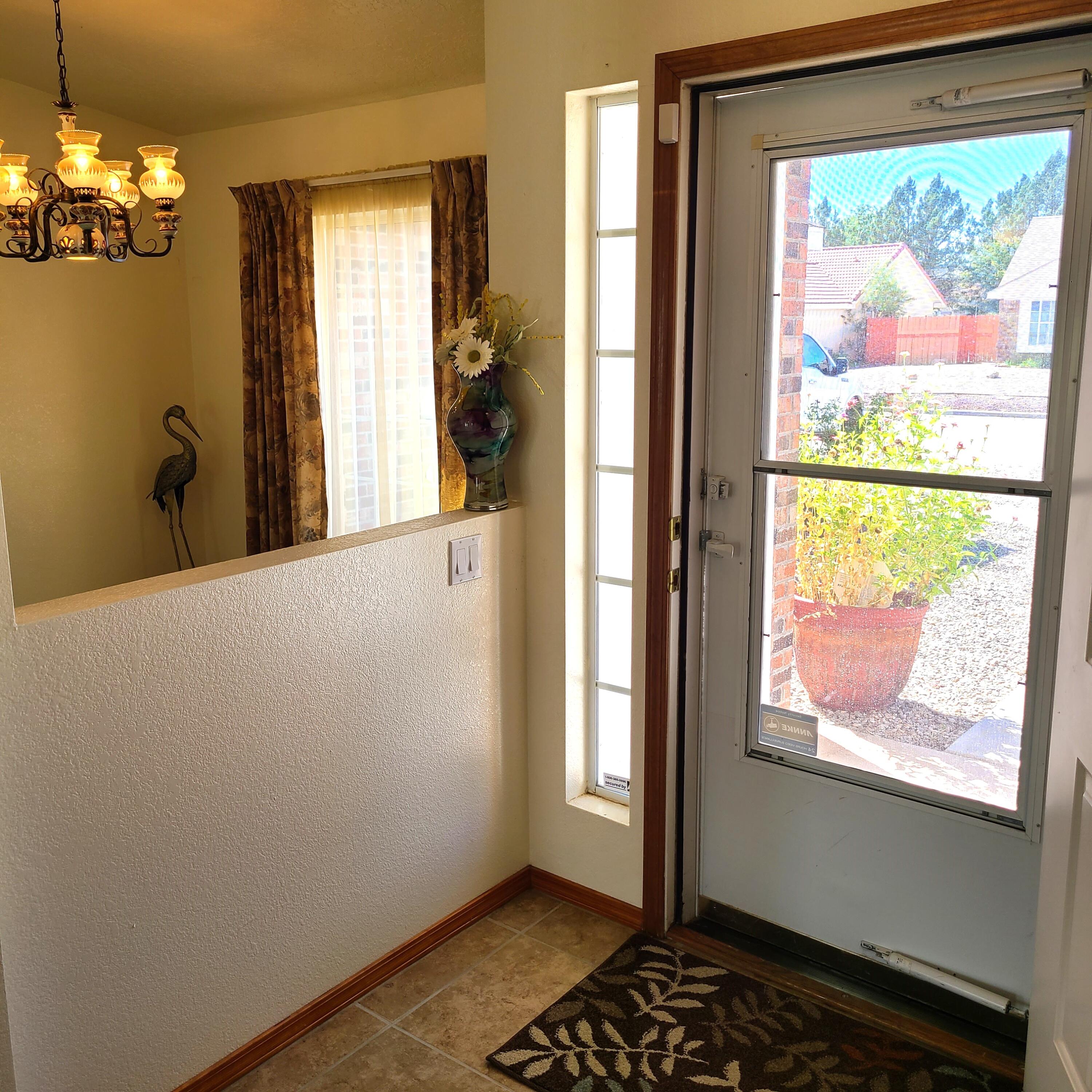 7 Pinon Avenue