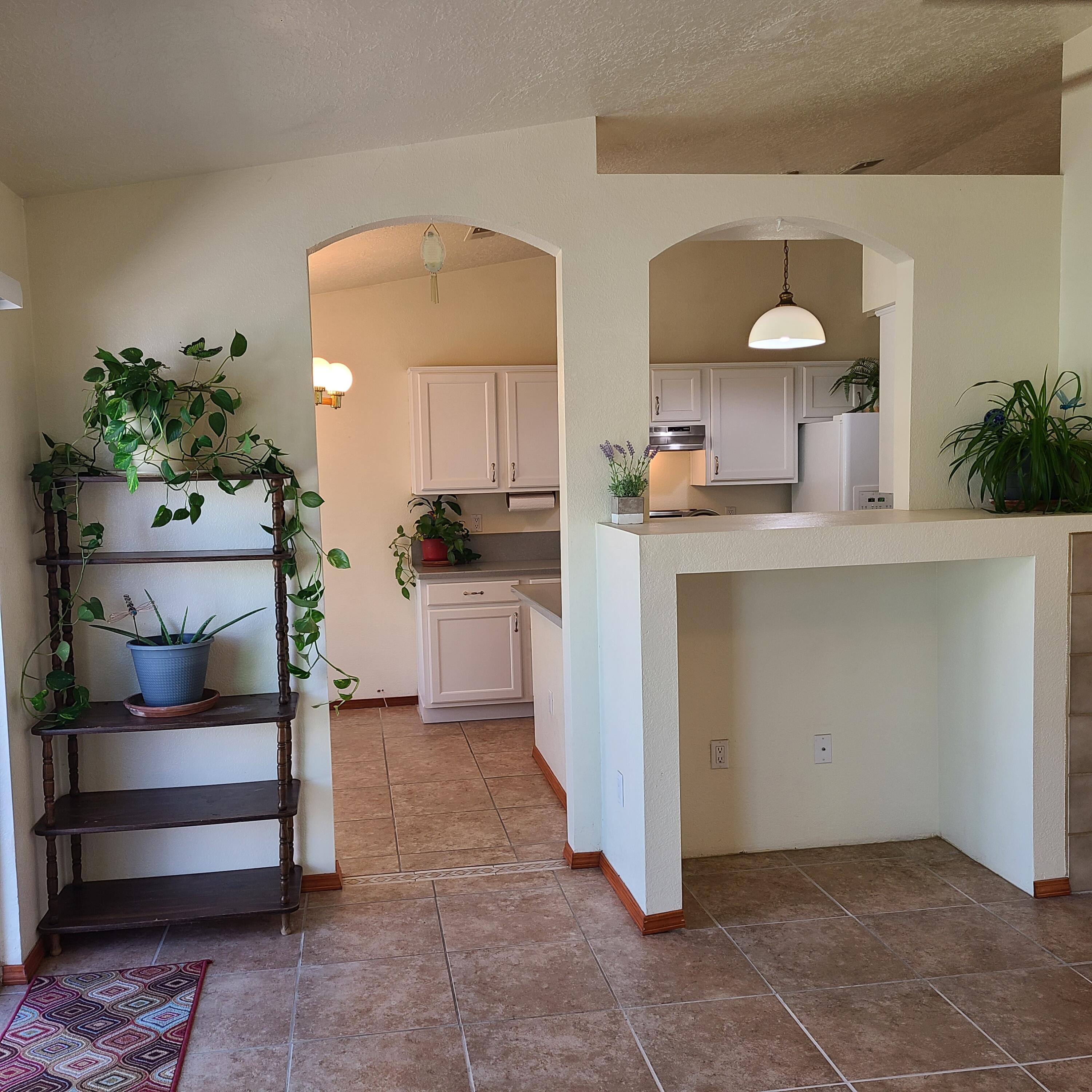 7 Pinon Avenue