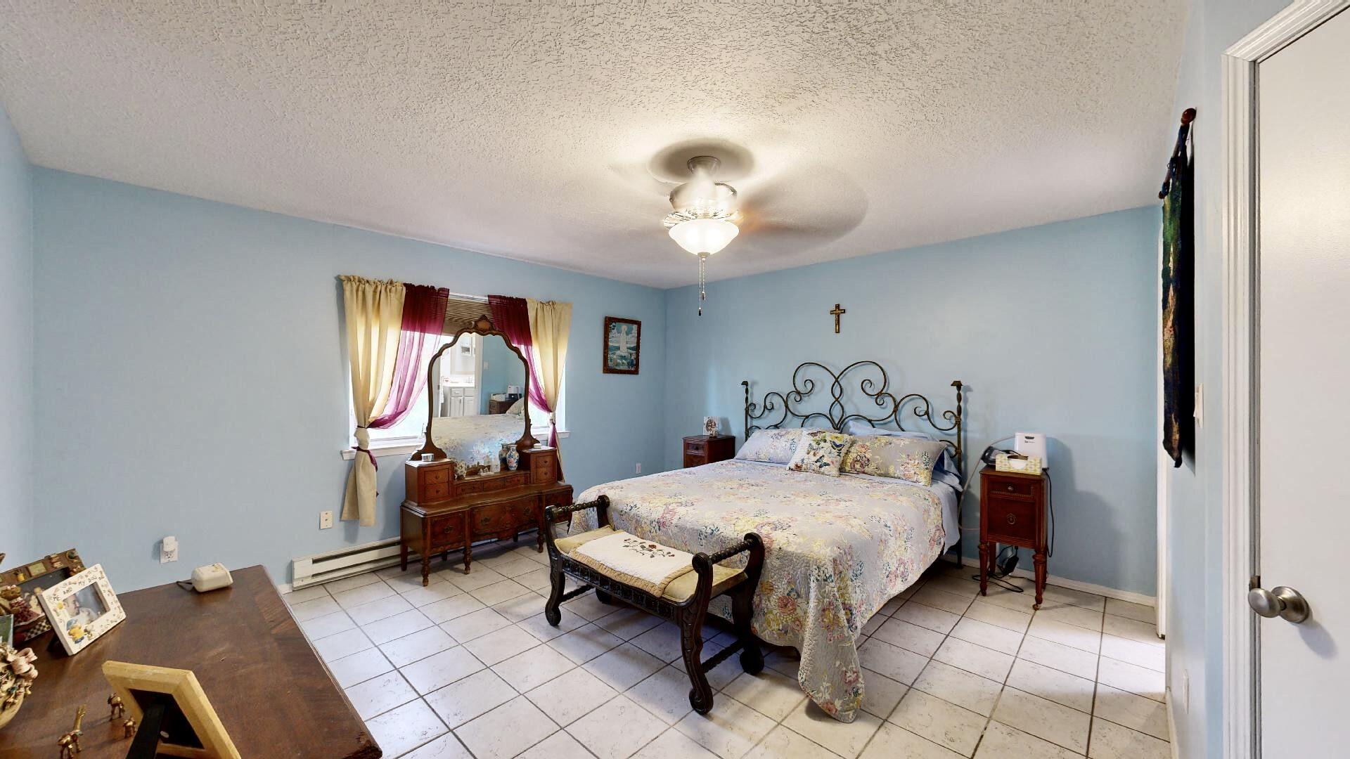 260 Ivory Road SE