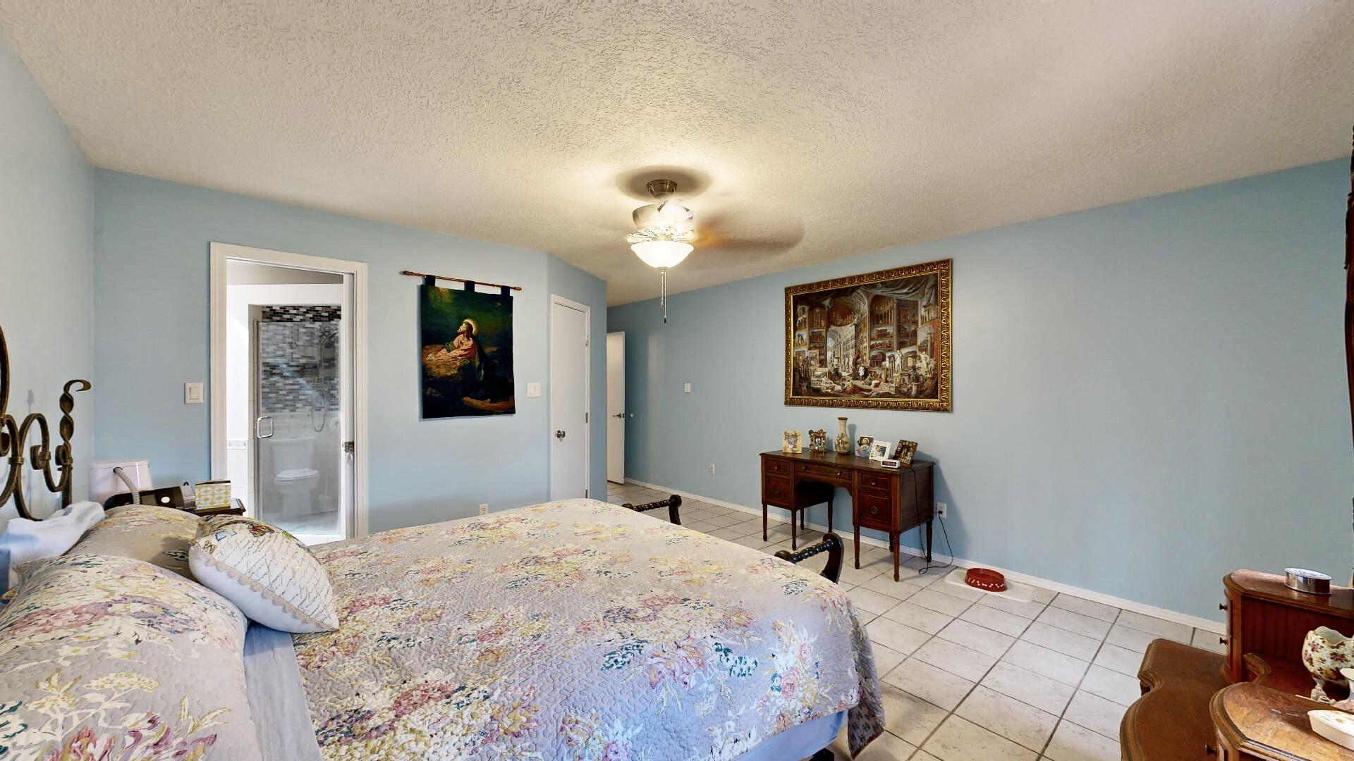 260 Ivory Road SE