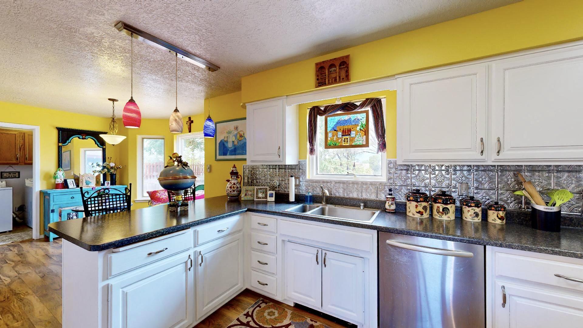 260 Ivory Road SE