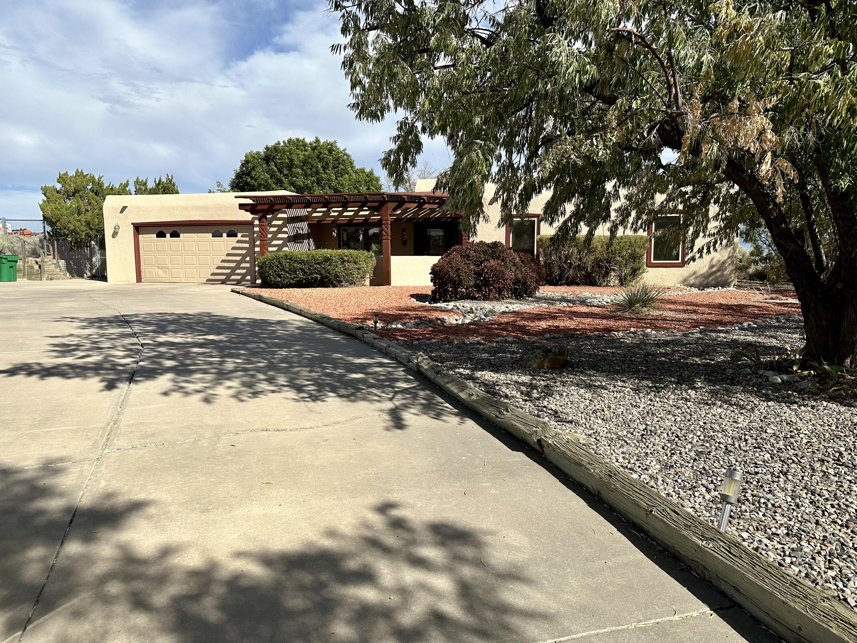 260 Ivory Road SE